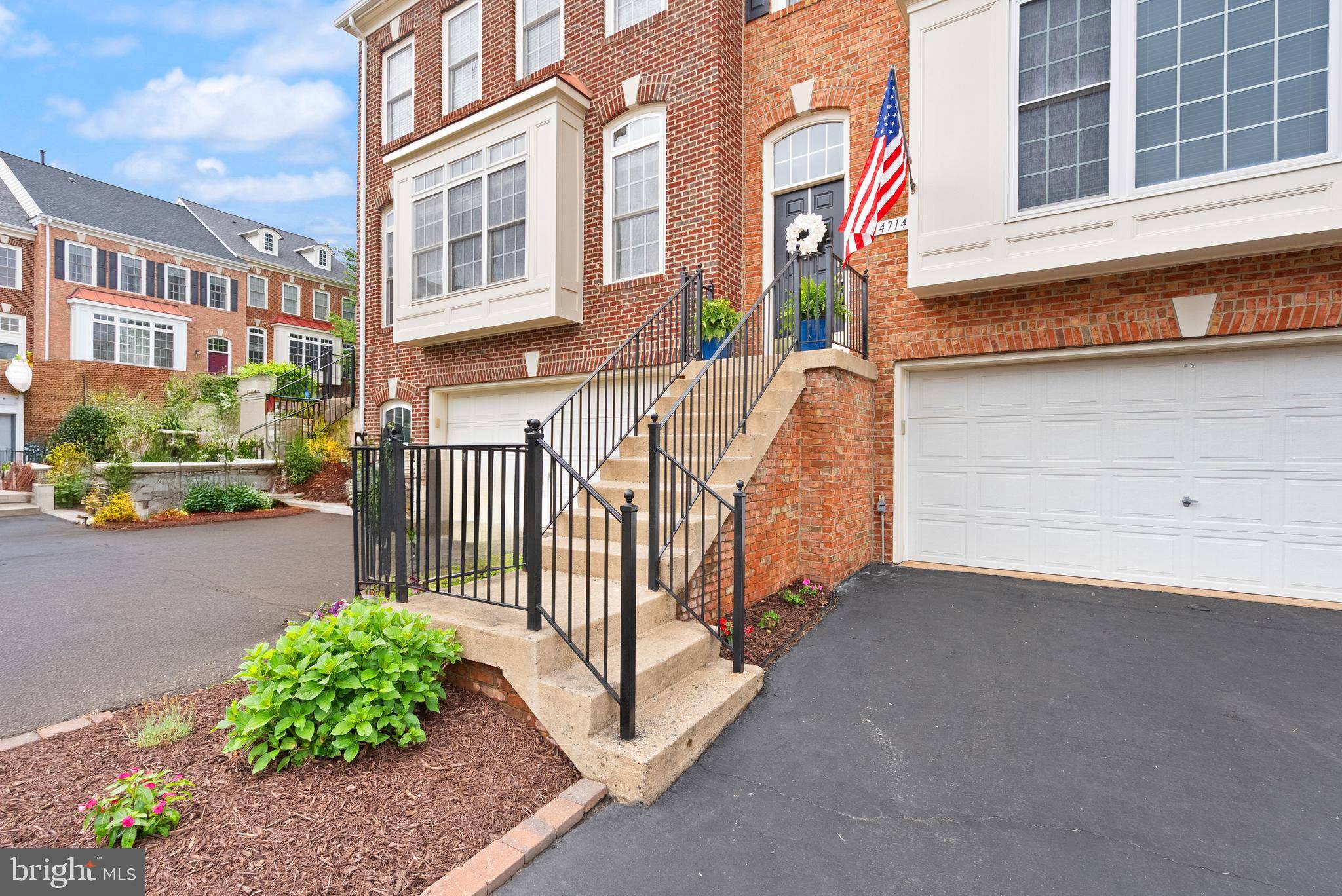 Haymarket, VA 20169,14714 CORNER POST PL