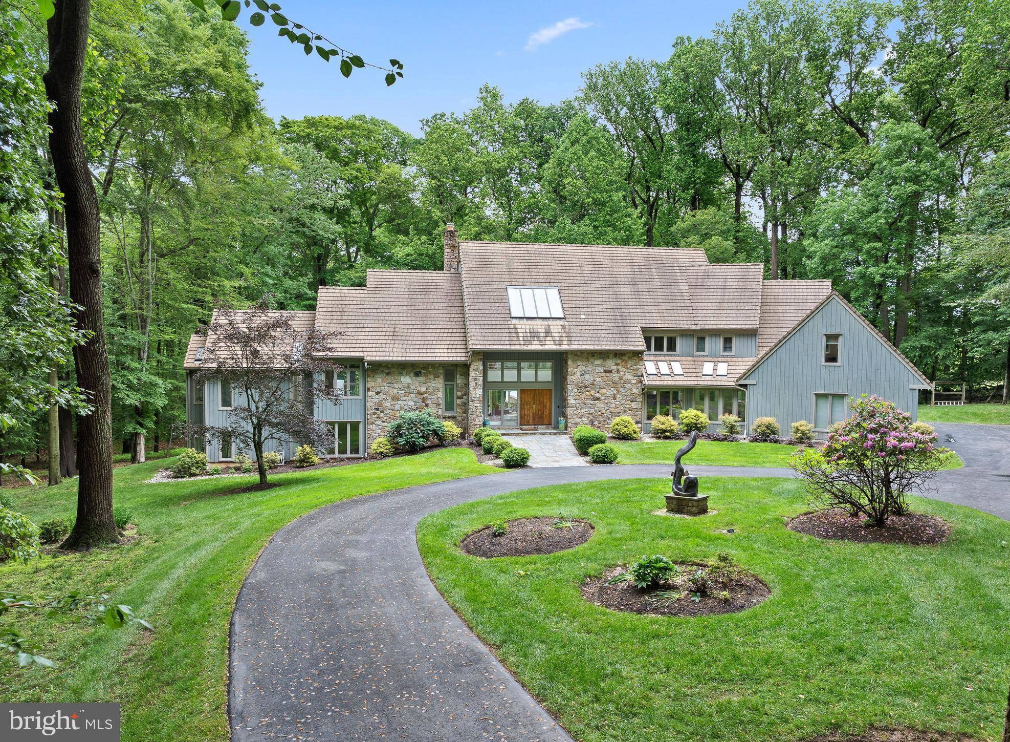 Malvern, PA 19355,6 HUNT CLUB LN
