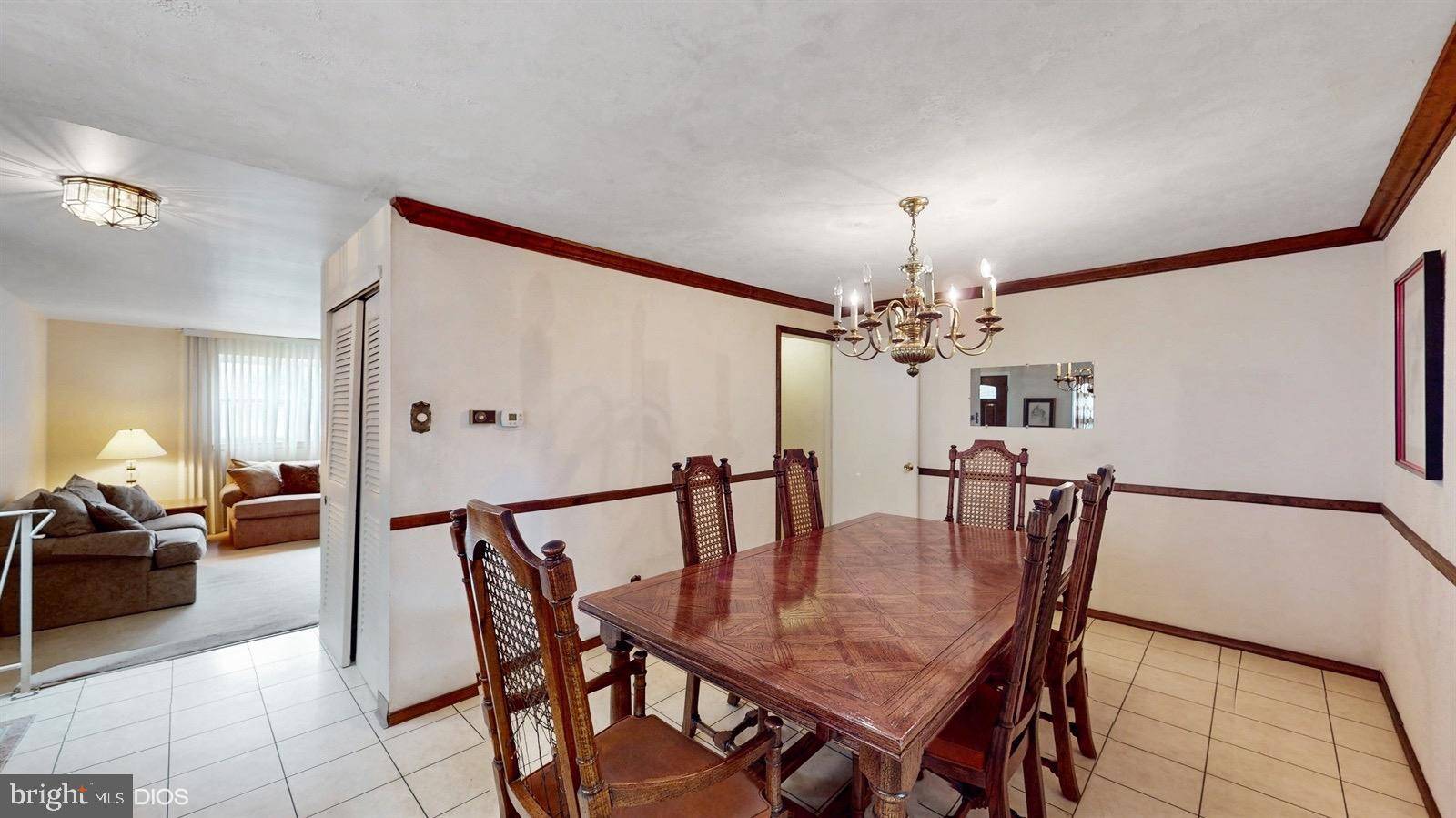 Philadelphia, PA 19111,8511 BRIDLE RD