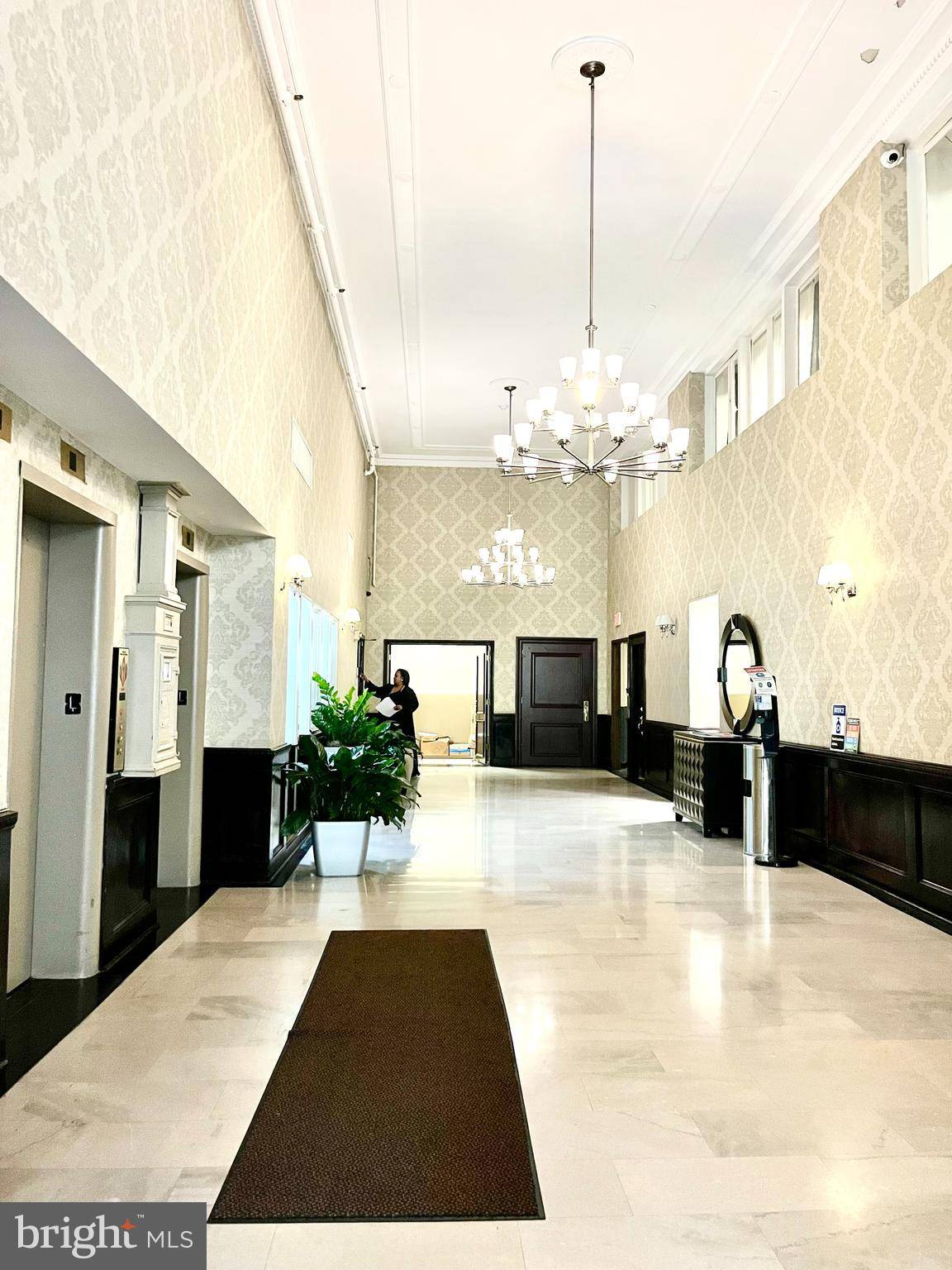 Philadelphia, PA 19107,1324 LOCUST ST #1209