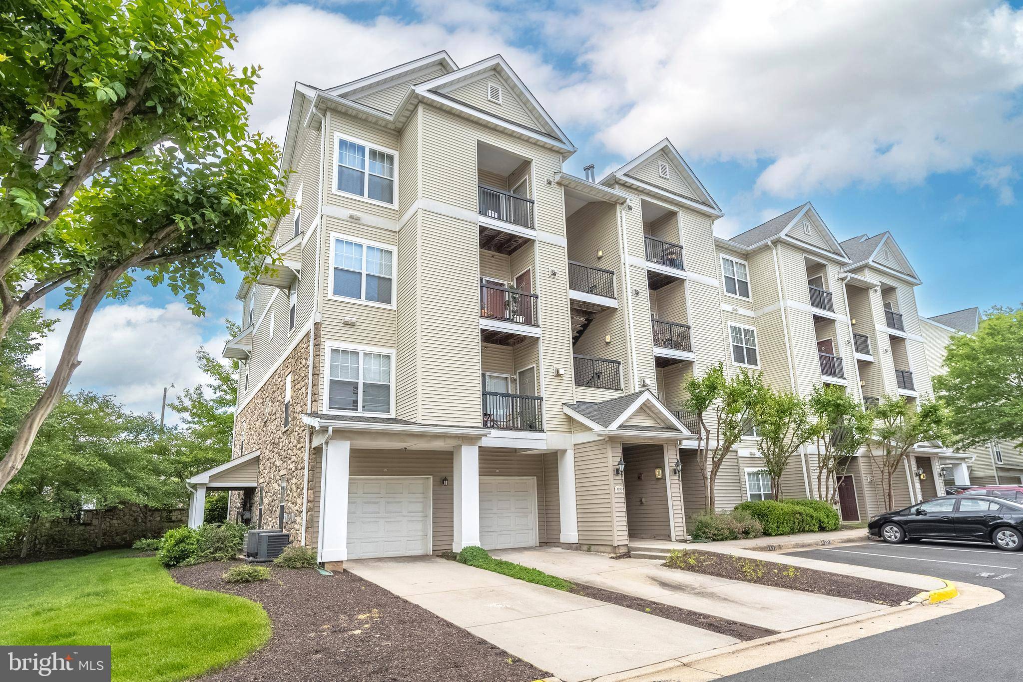 Centreville, VA 20120,5115-A TRAVIS EDWARD WAY