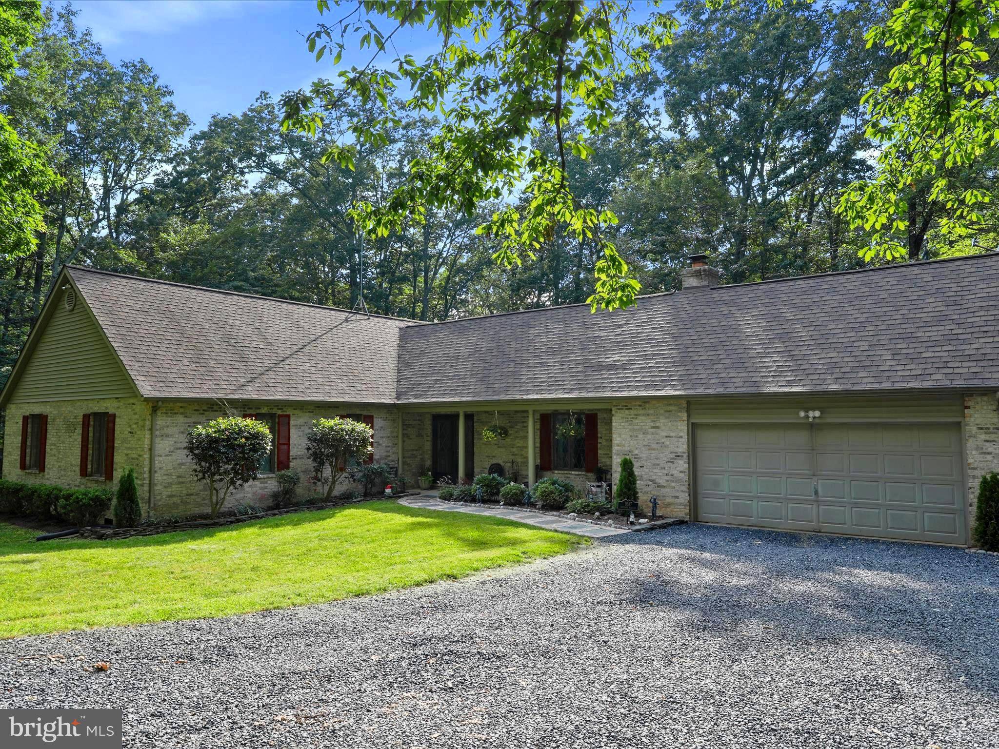 Marshall, VA 20115,9387 COVENANT HILL LN