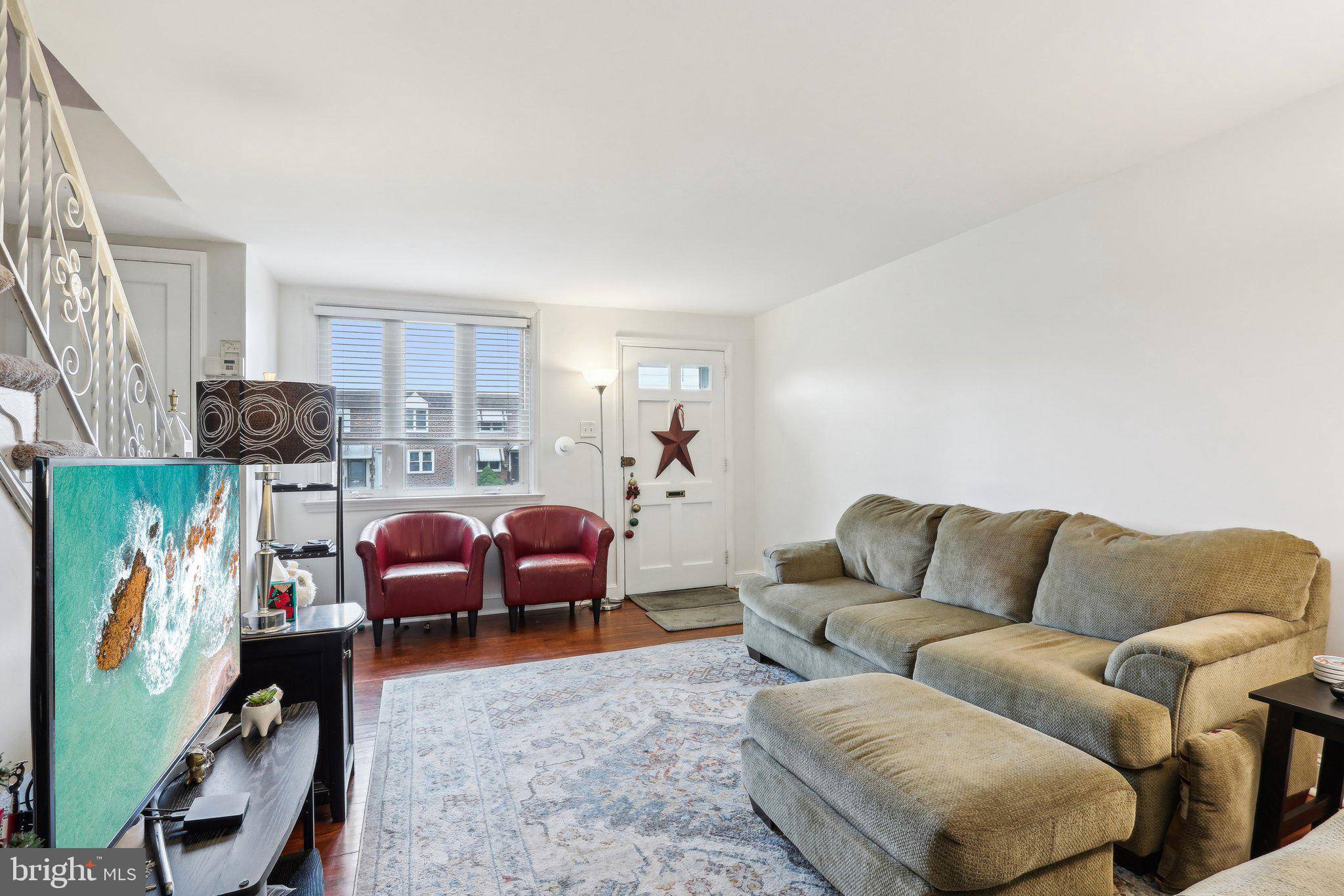 Glenolden, PA 19036,913 MAPLE AVE