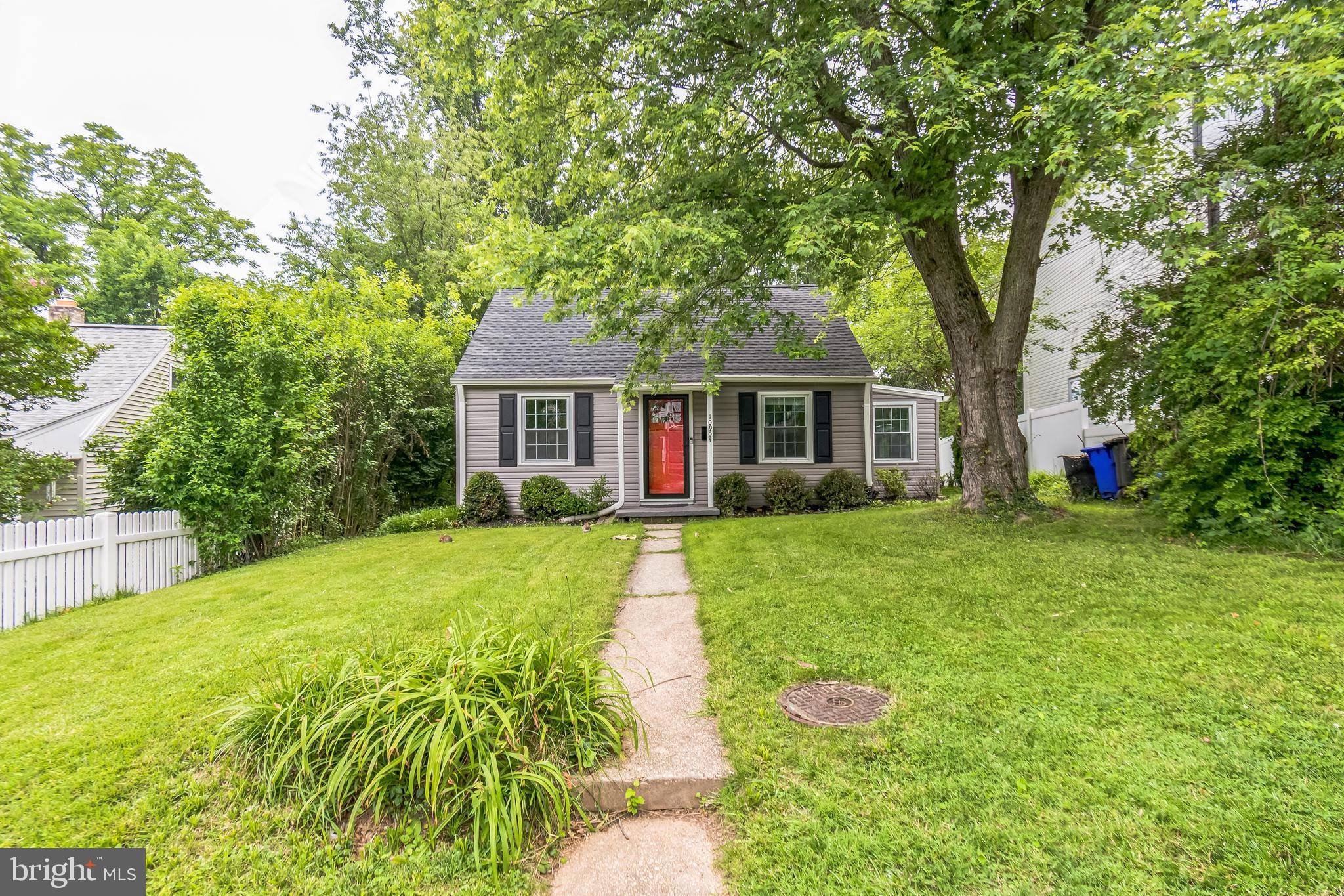 Kensington, MD 20895,10904 DEVIN PL