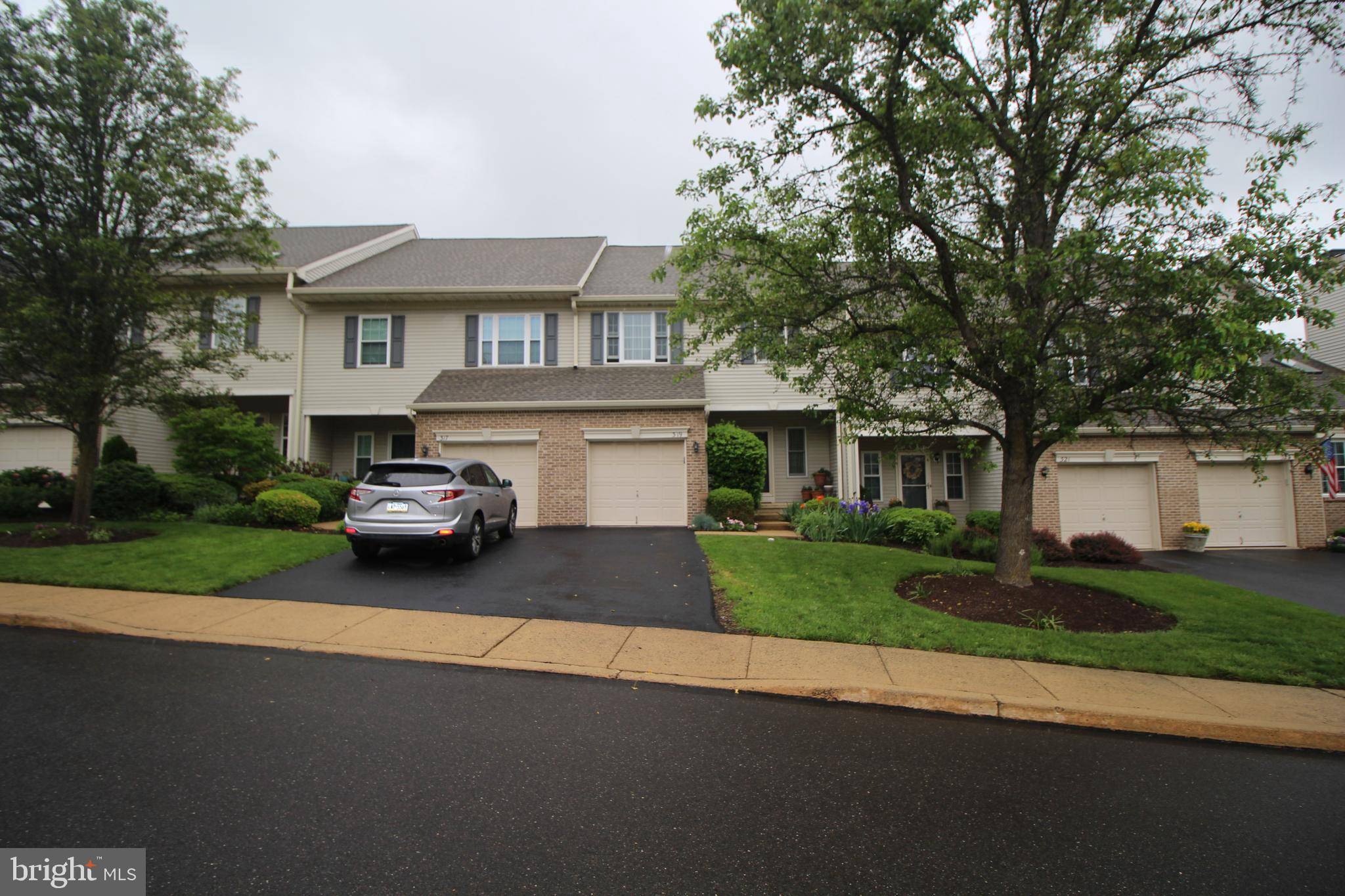 New Hope, PA 18938,319 FIELDSTONE DR