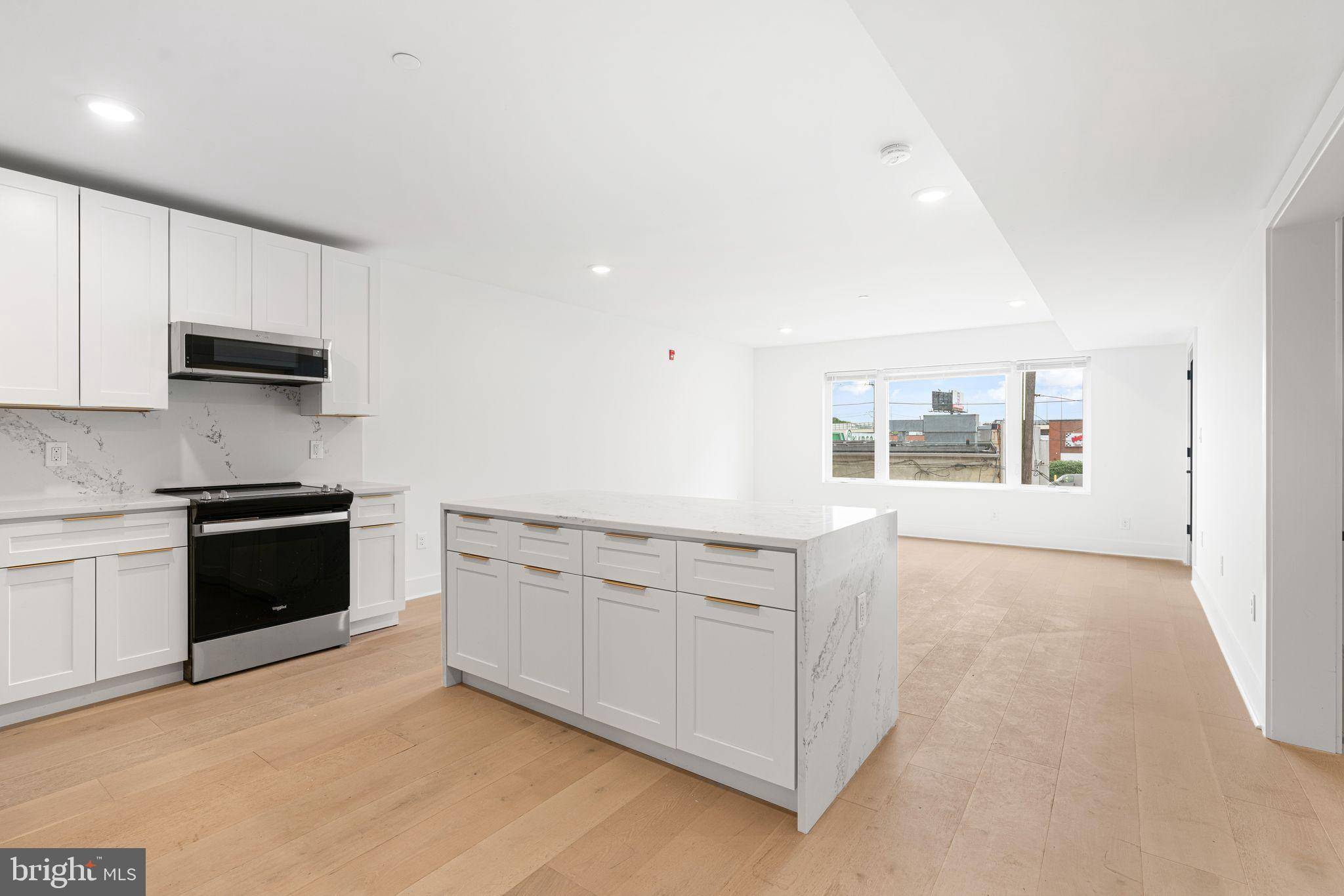 Philadelphia, PA 19125,2322 E CABOT ST