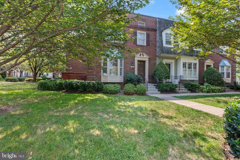 Chevy Chase, MD 20815,4882 CHEVY CHASE DR #132