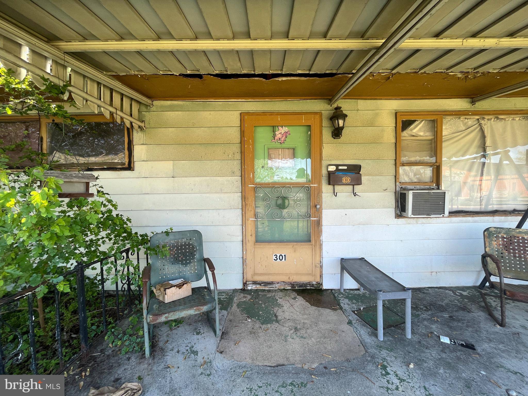 Frederick, MD 21701,301 REDWOOD AVE