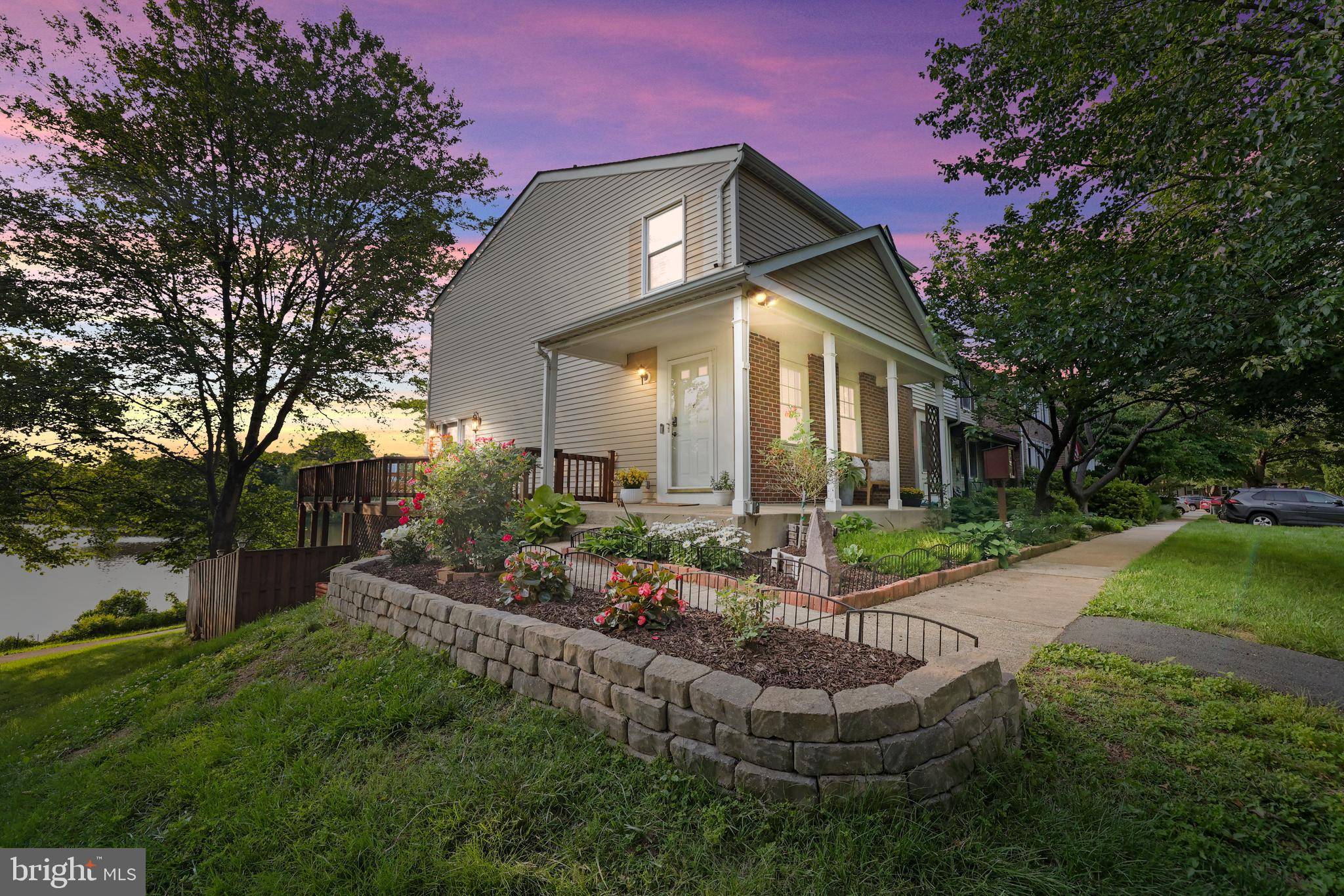 Falls Church, VA 22042,2946 BRIDGEHAMPTON CT