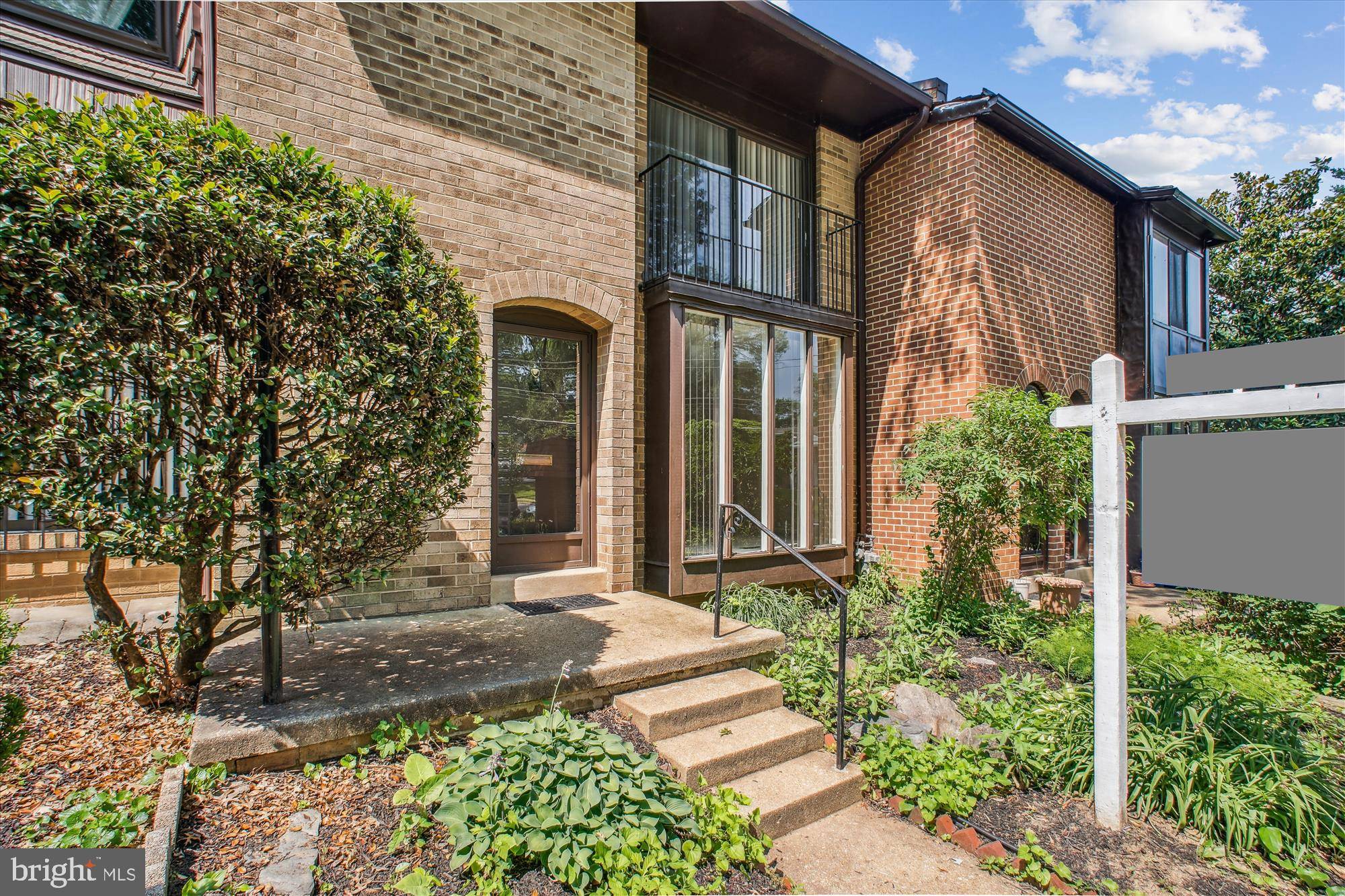 Annandale, VA 22003,4902 SAUQUOIT LN