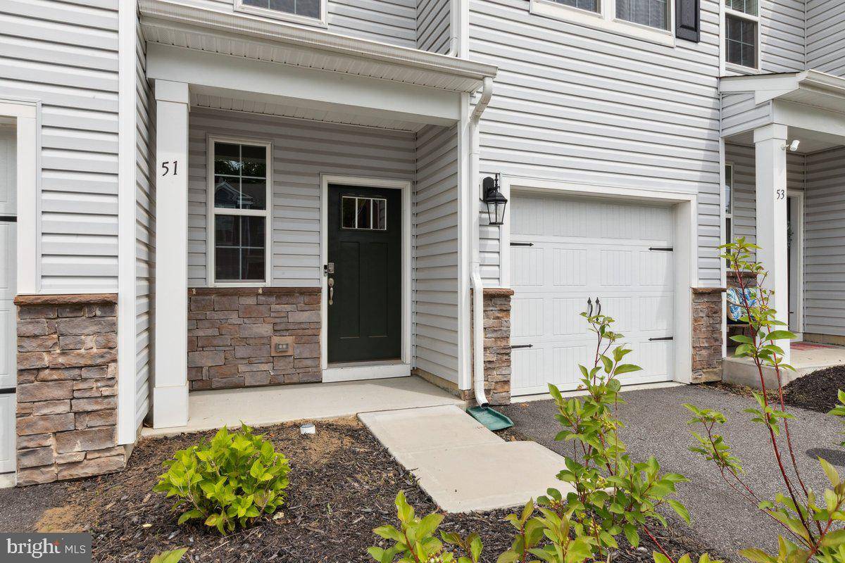 Burlington, NJ 08016,51 PEREGRINE WAY
