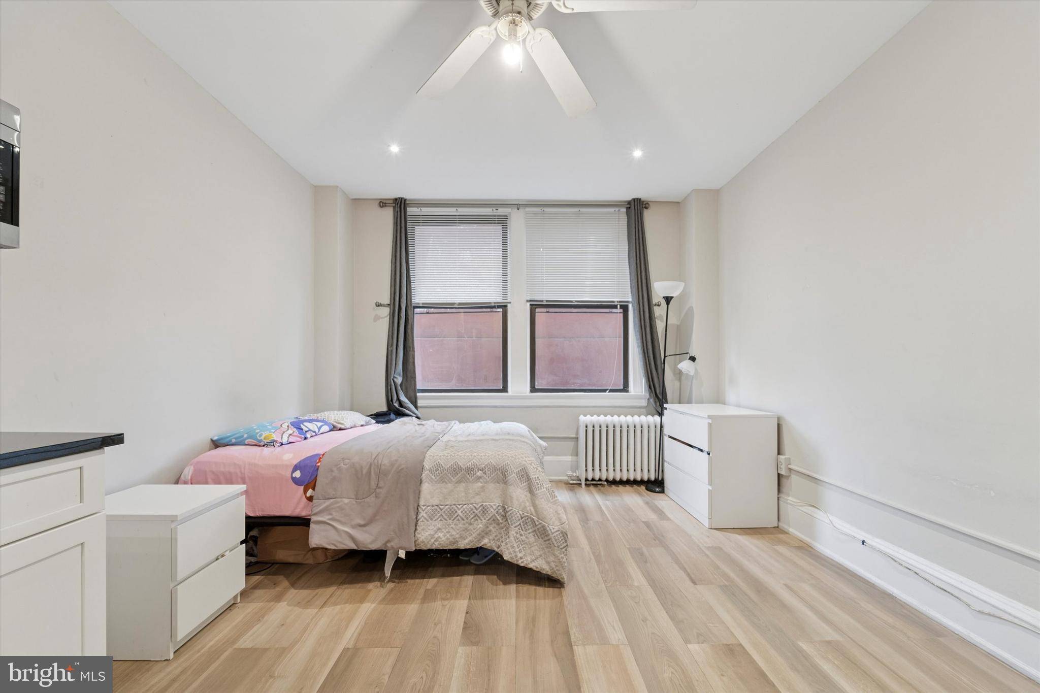 Philadelphia, PA 19107,1324 LOCUST ST #924