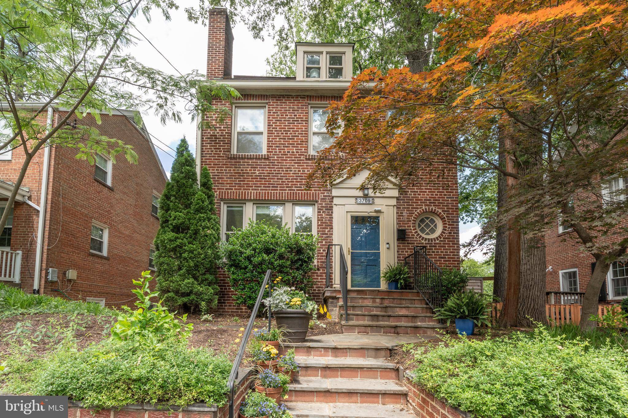 Washington, DC 20015,3709 JOCELYN ST NW