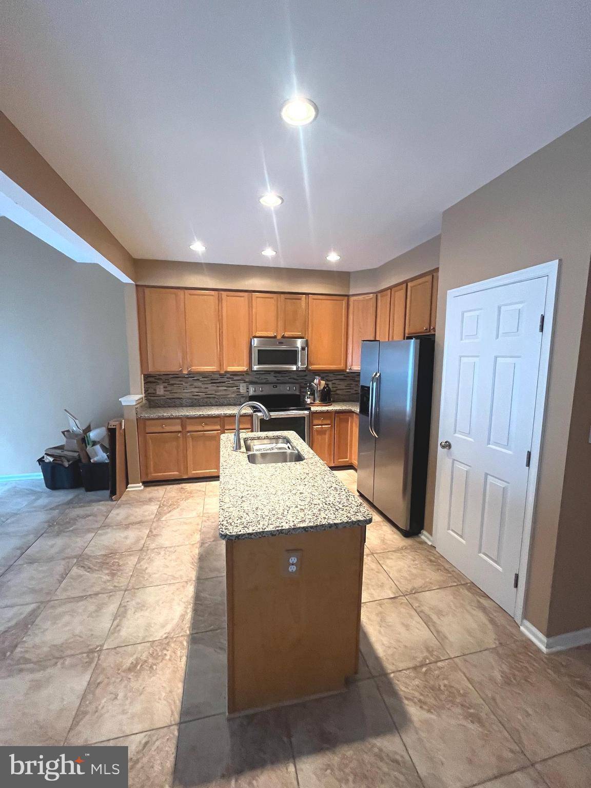 Centreville, VA 20121,14322 STONEWATER CT