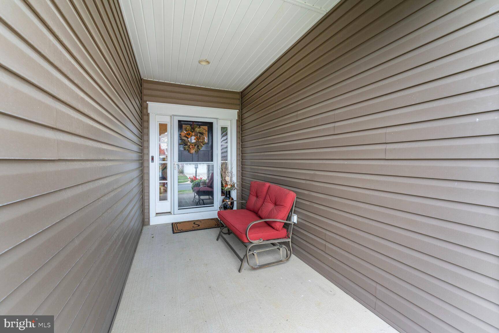White Plains, MD 20695,5544 OLD COLONY CT