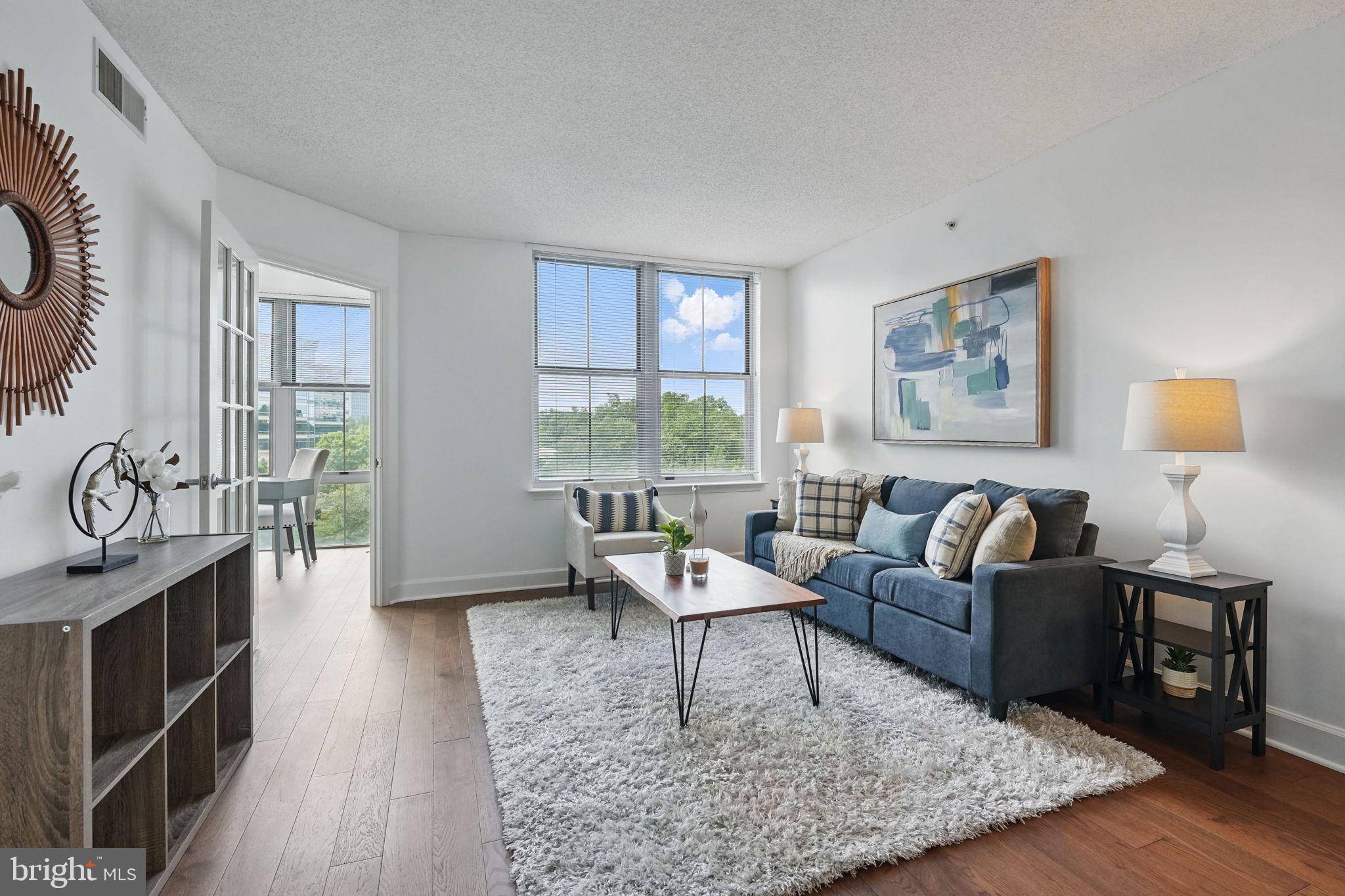 Reston, VA 20190,11800 SUNSET HILLS RD #717