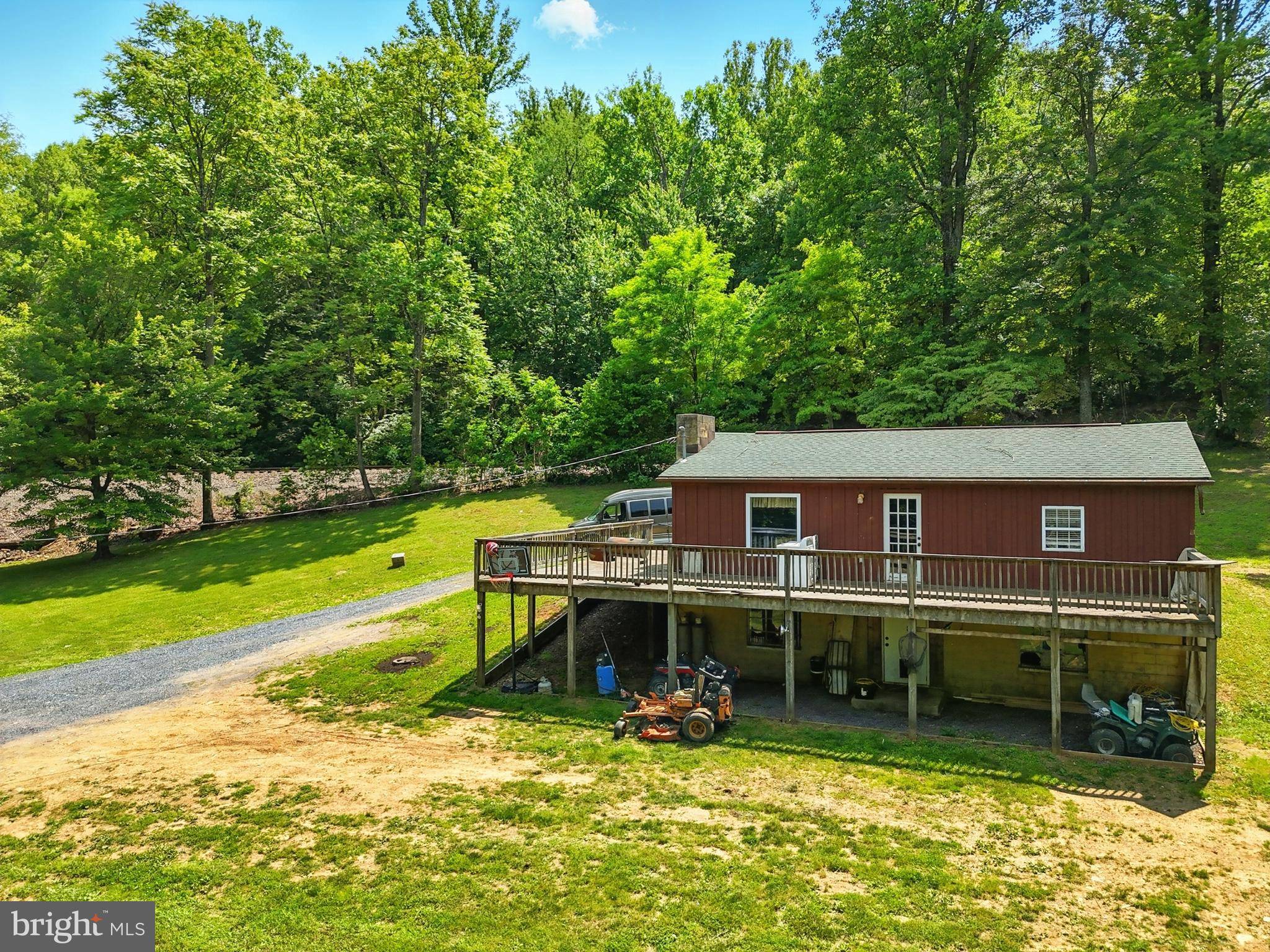Linden, VA 22642,13057 JOHN MARSHALL HWY