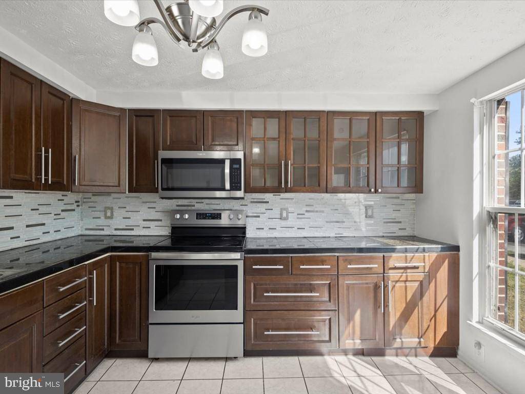 Gaithersburg, MD 20878,760 CLIFFTOP DR