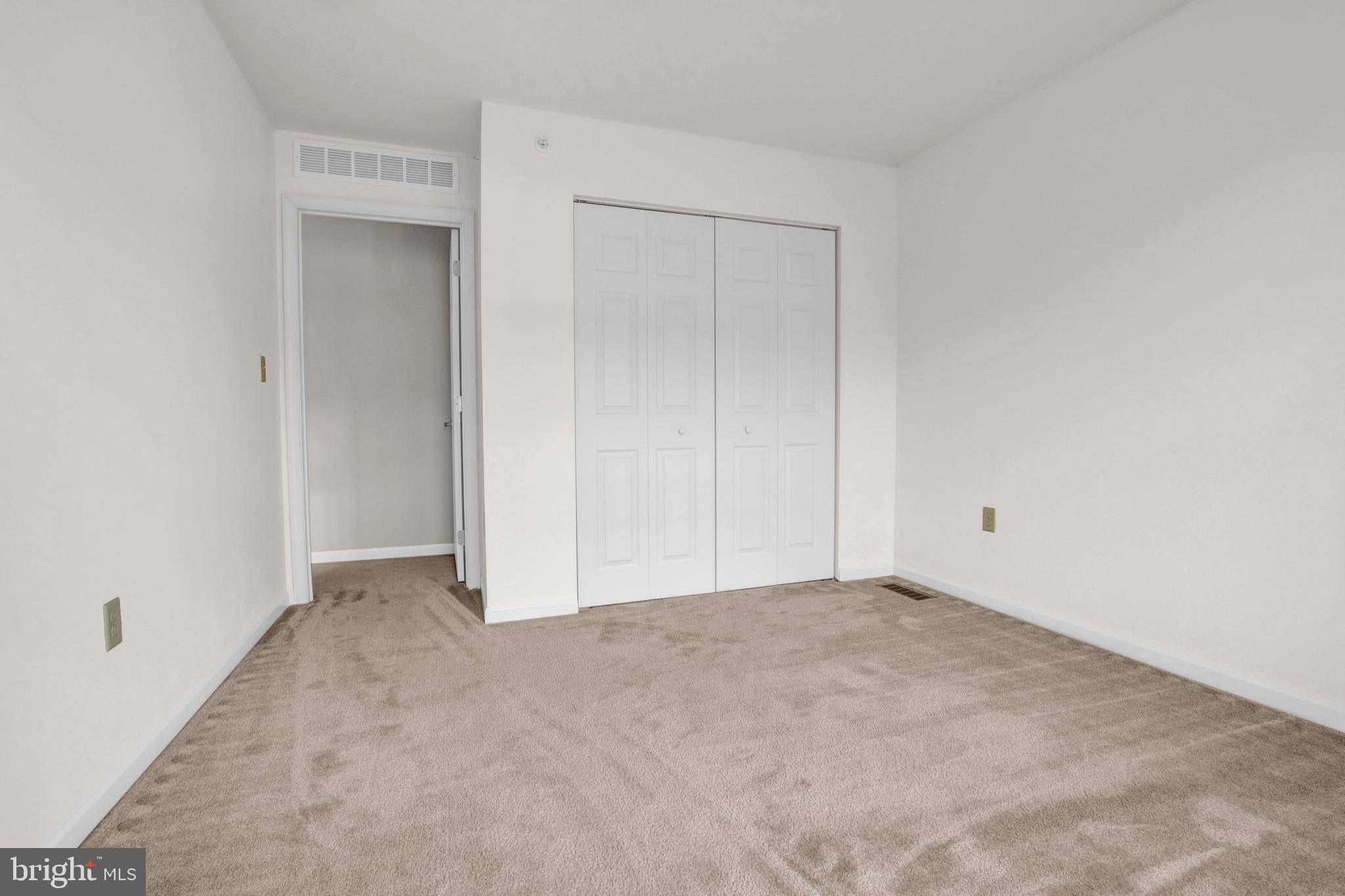 Pennsburg, PA 18073,2024 MORGAN HILL DR