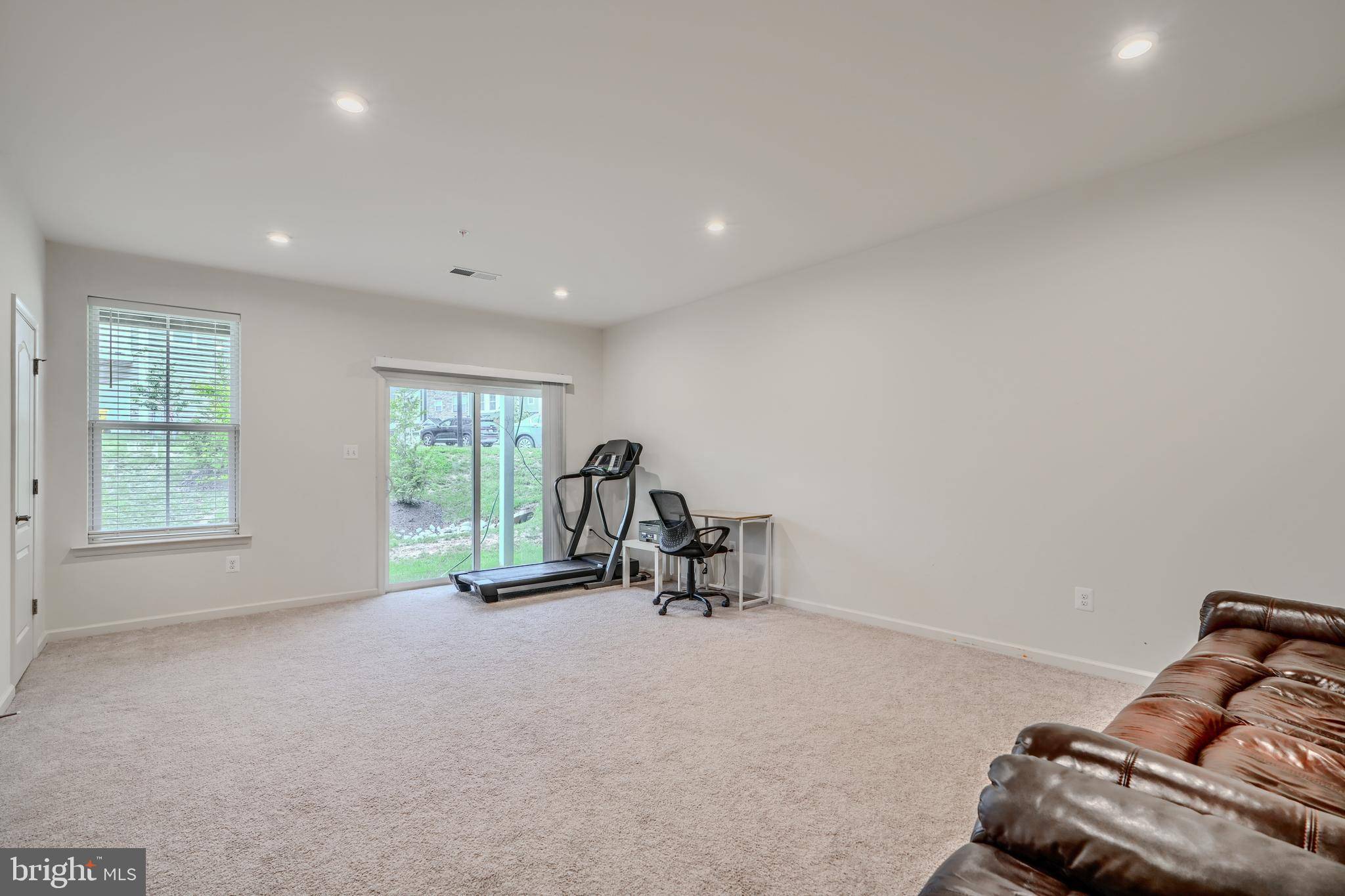 Hanover, MD 21076,7054 FOX GLOVE LN