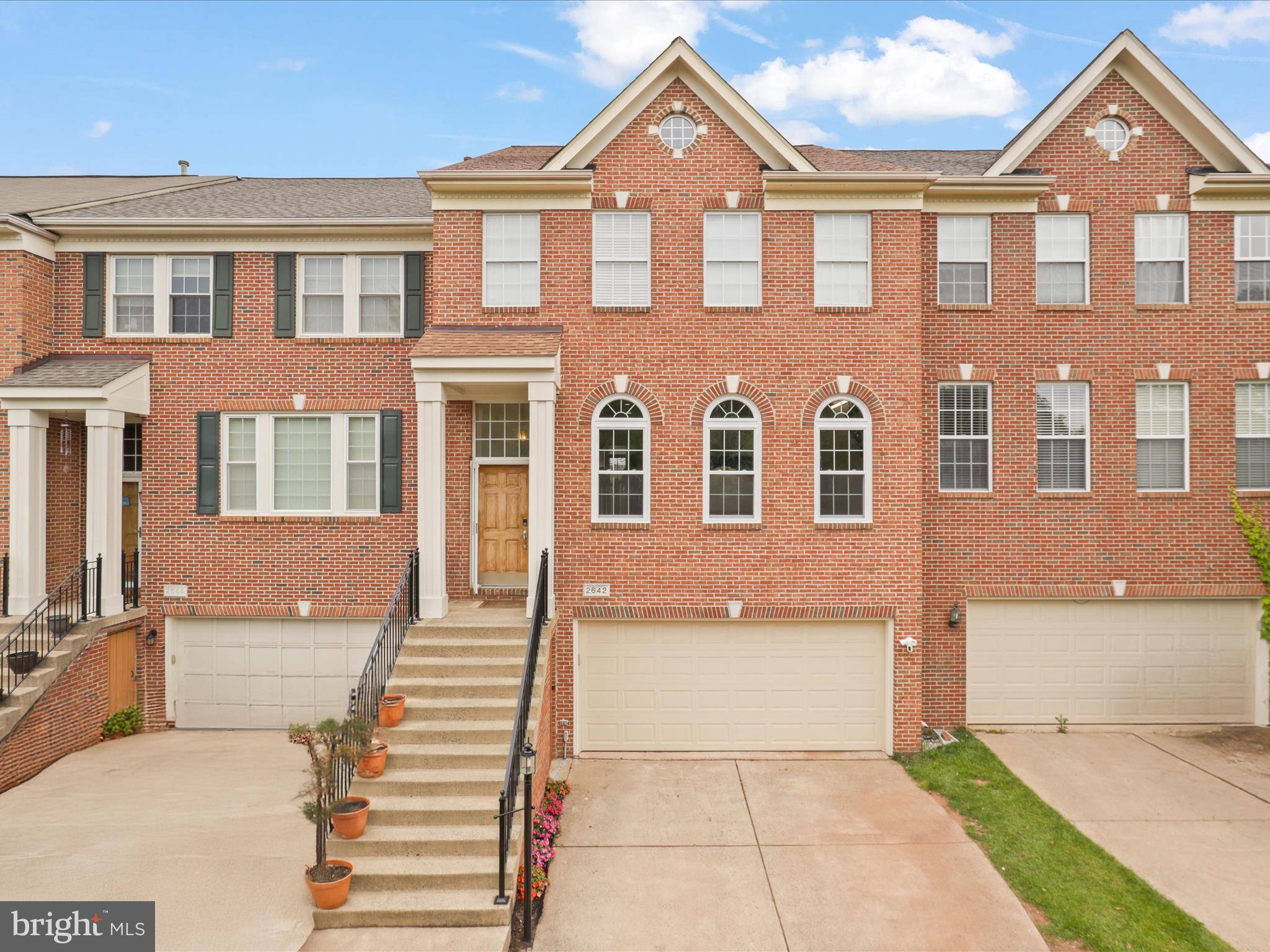 Herndon, VA 20171,2642 LOGAN WOOD DR