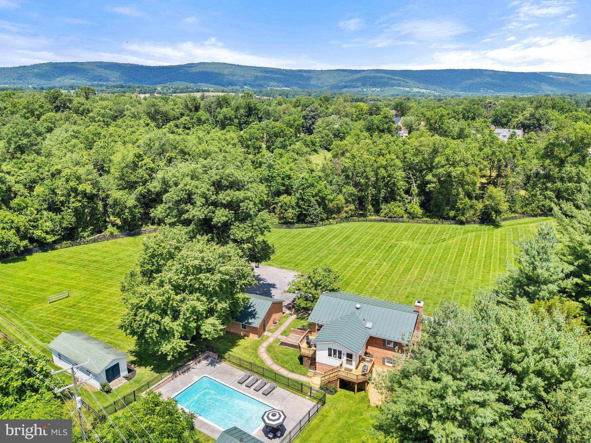 Upperville, VA 20184,1170 PARKER ST