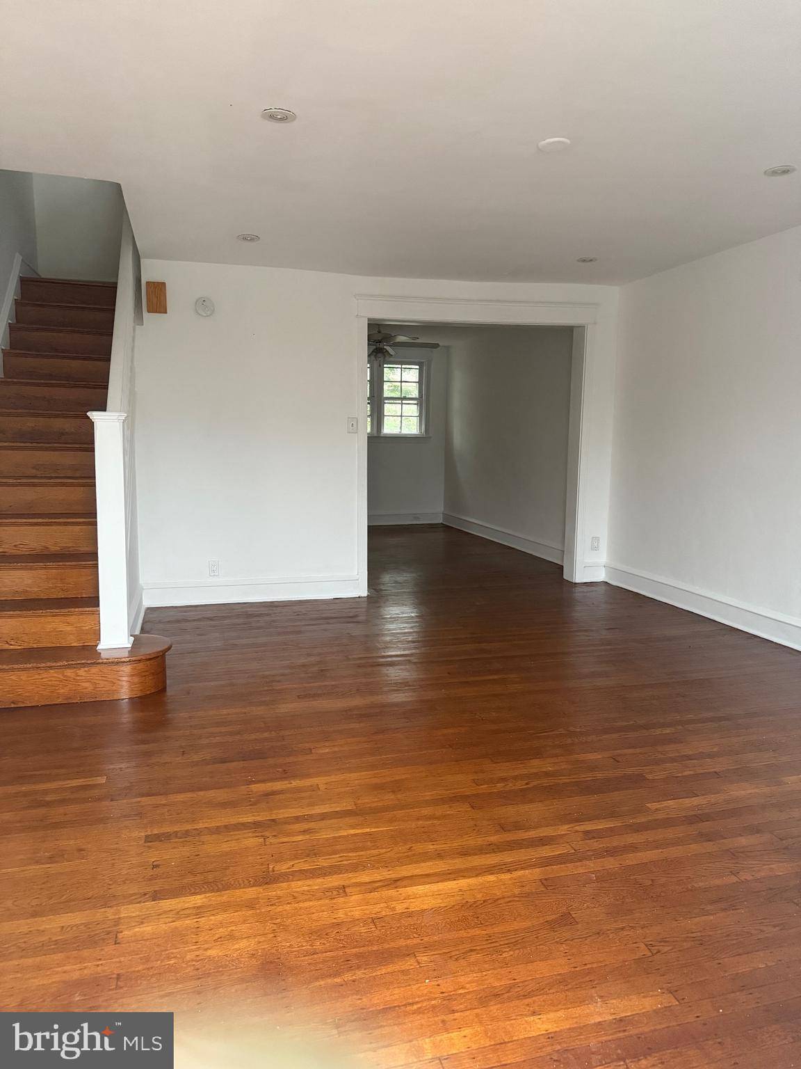 Upper Darby, PA 19082,92 SPRINGTON RD