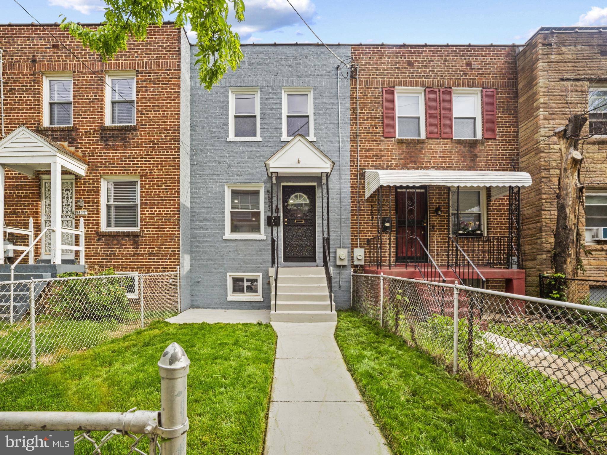 Washington, DC 20019,5623 EADS ST NE