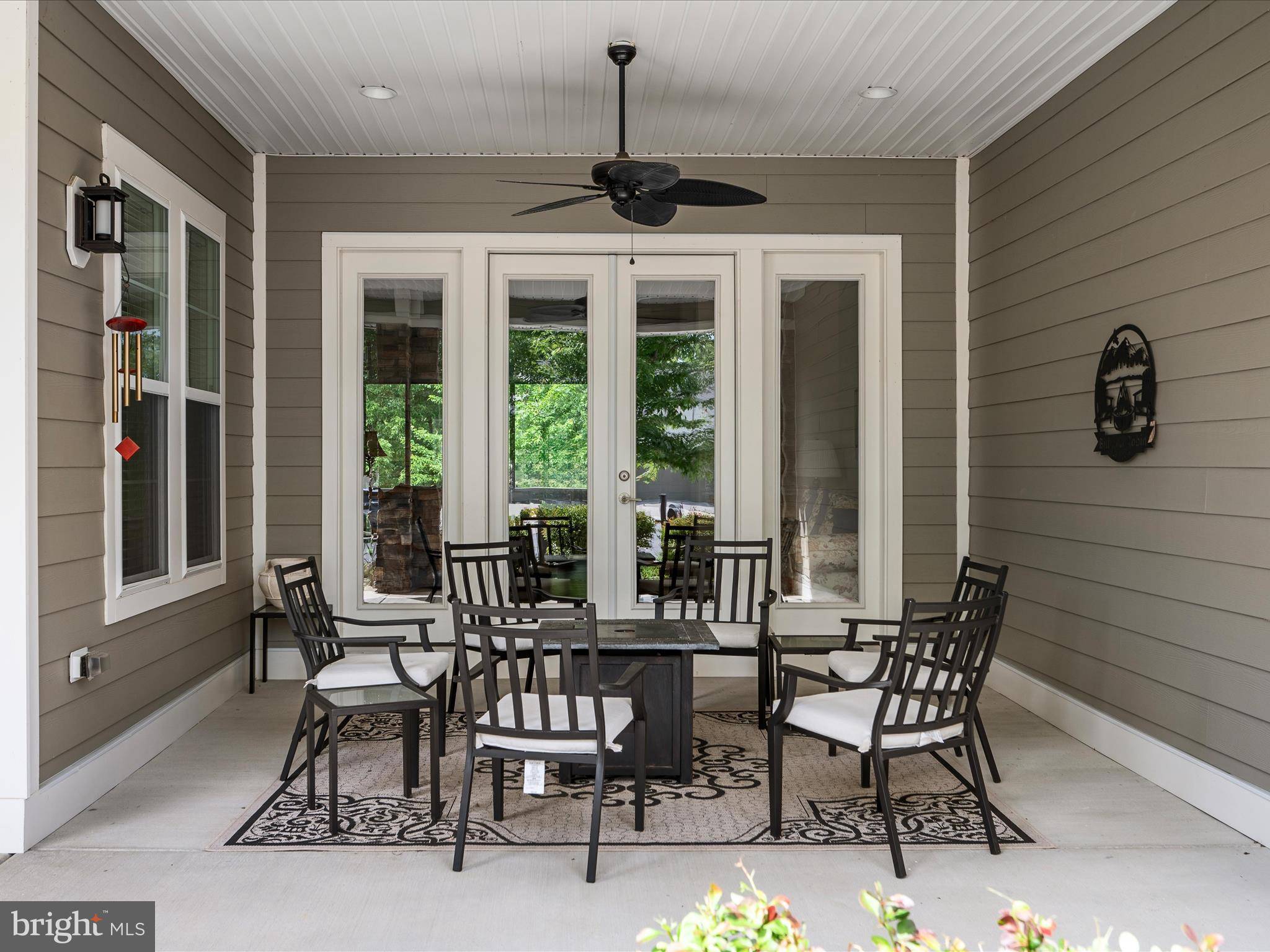 Lake Frederick, VA 22630,130 GROSBEAK CT