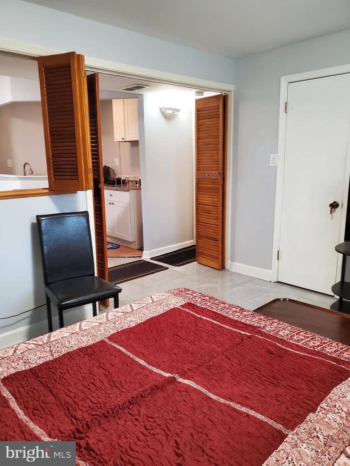 Herndon, VA 20170,1114 CLARKE ST #(BASEMENT SUITE)