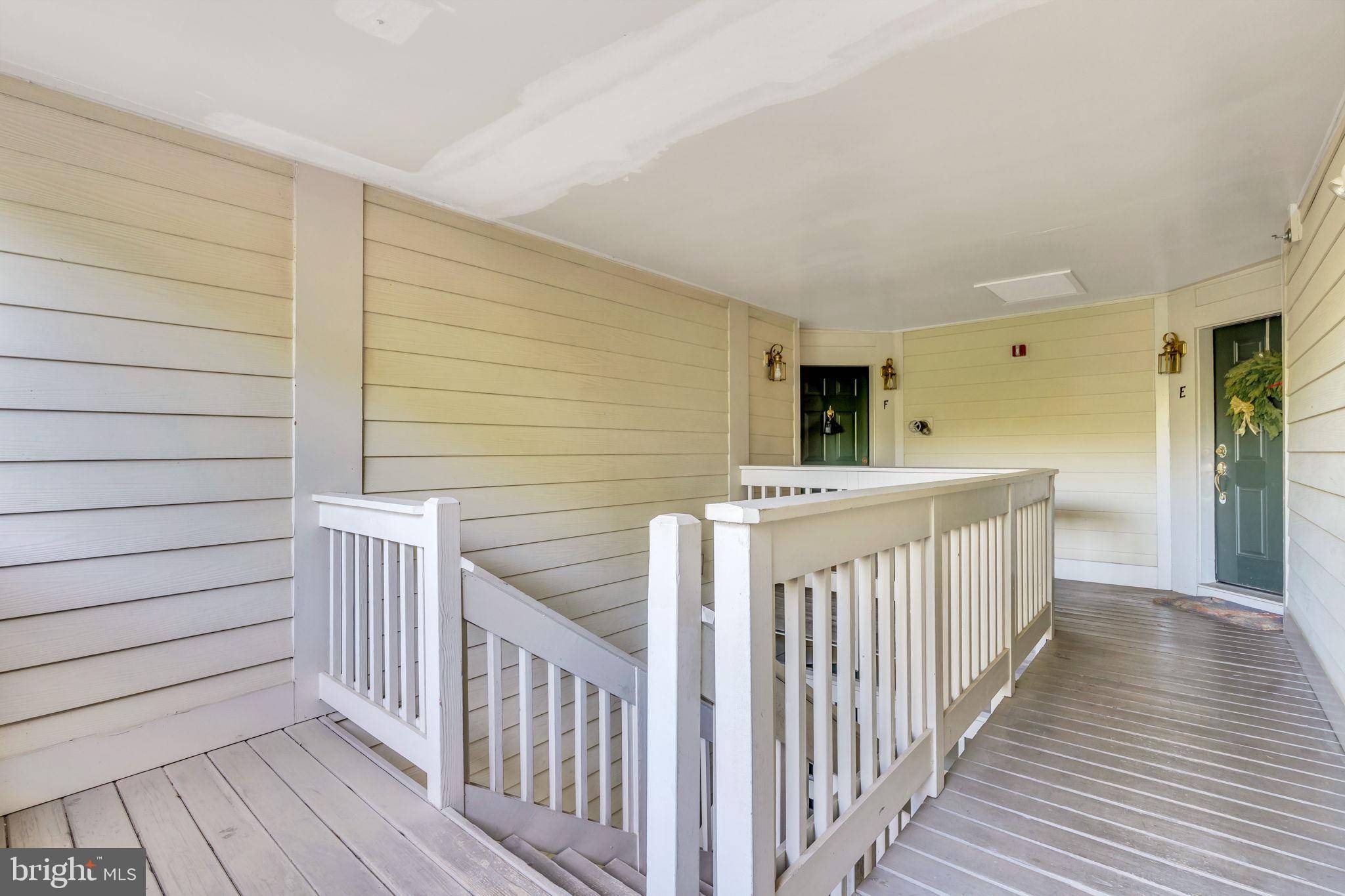 Reston, VA 20194,1334 GARDEN WALL CIR #407