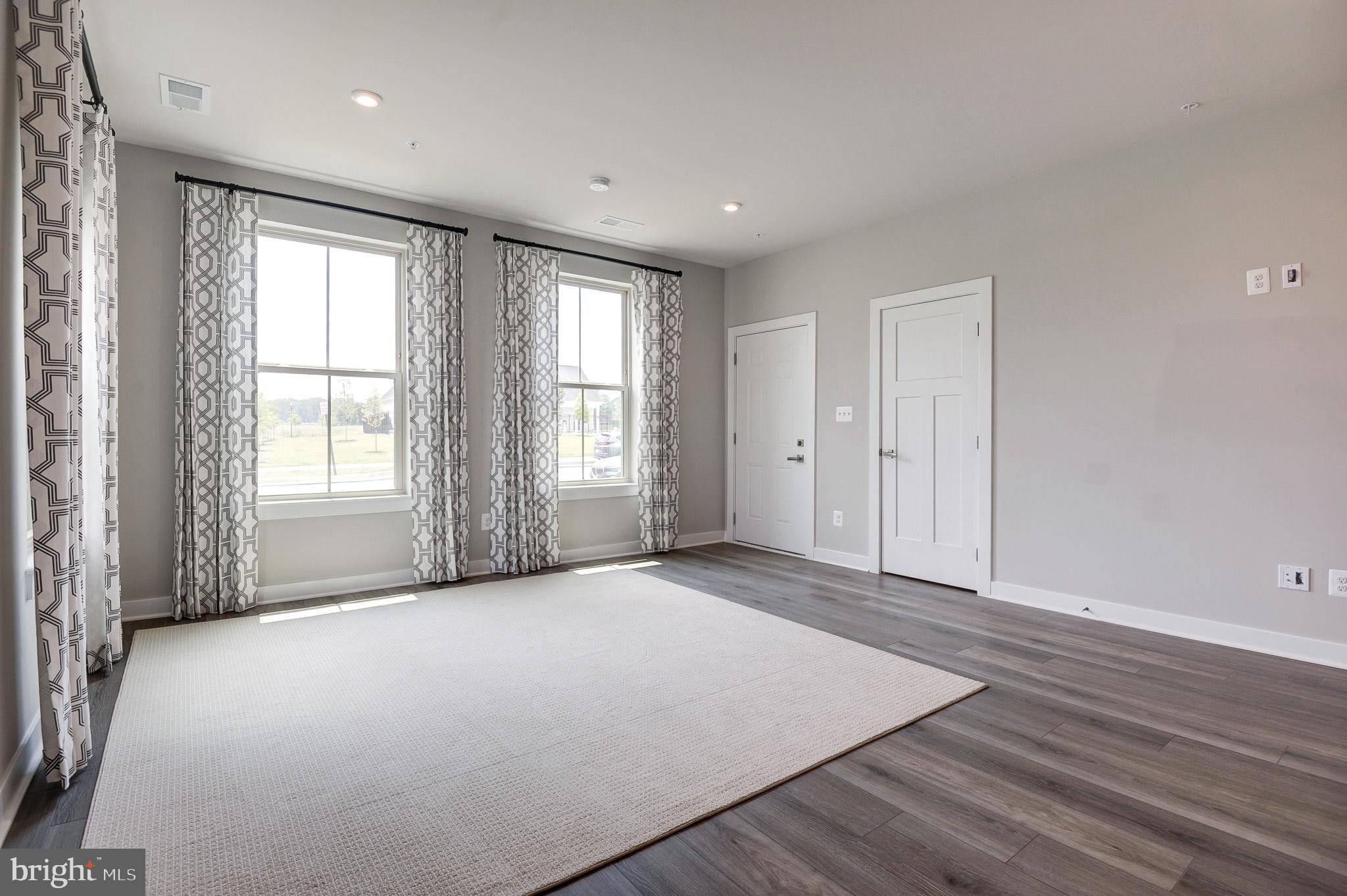 Sterling, VA 20166,24276 THURSO SQ NE