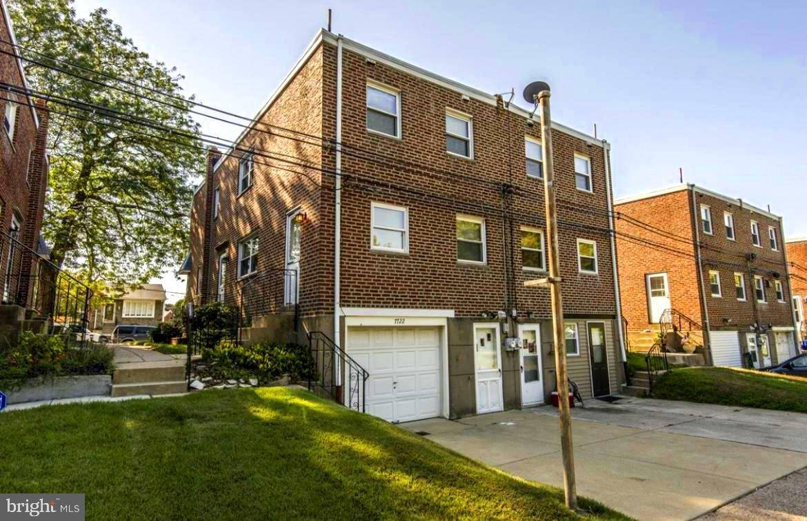 Philadelphia, PA 19152,7722 FAIRFIELD ST