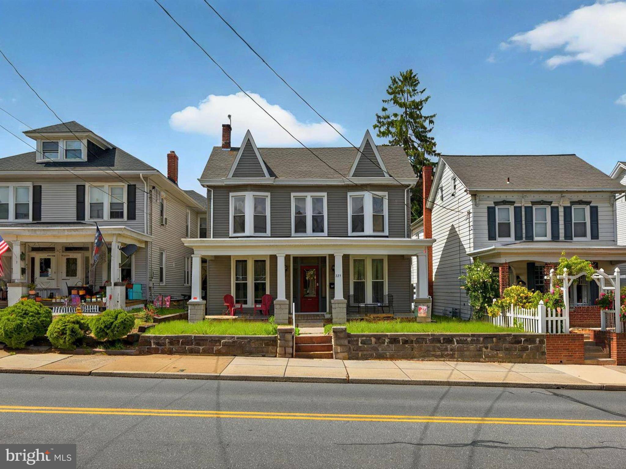Ephrata, PA 17522,225 S STATE ST