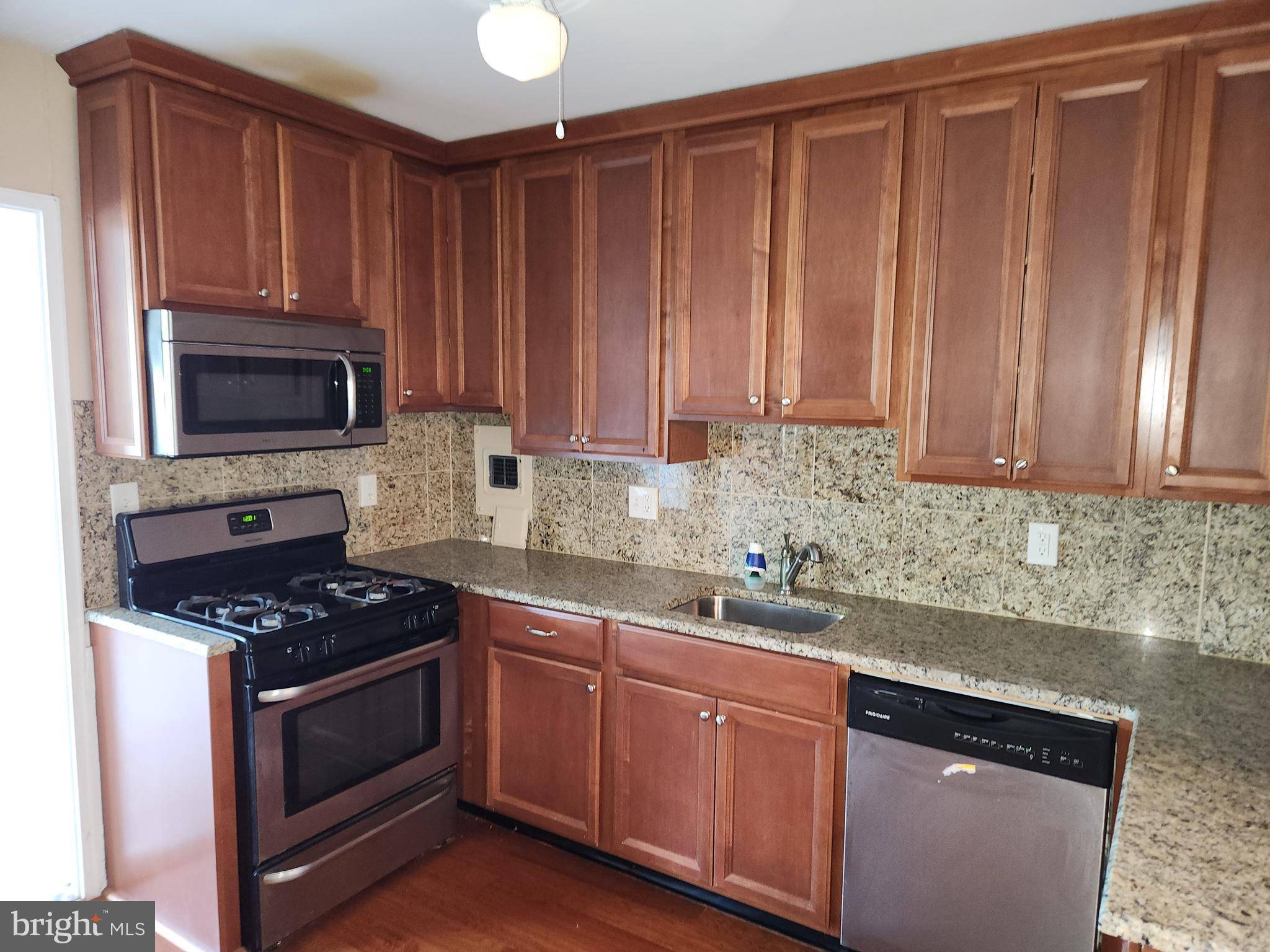Baltimore, MD 21215,7121 PARK HEIGHTS AVE #206