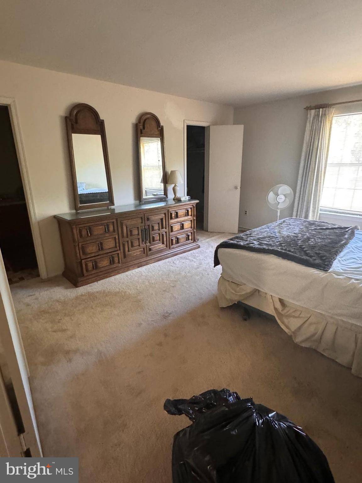 Hamilton, NJ 08690,33 DUNMOOR CT S