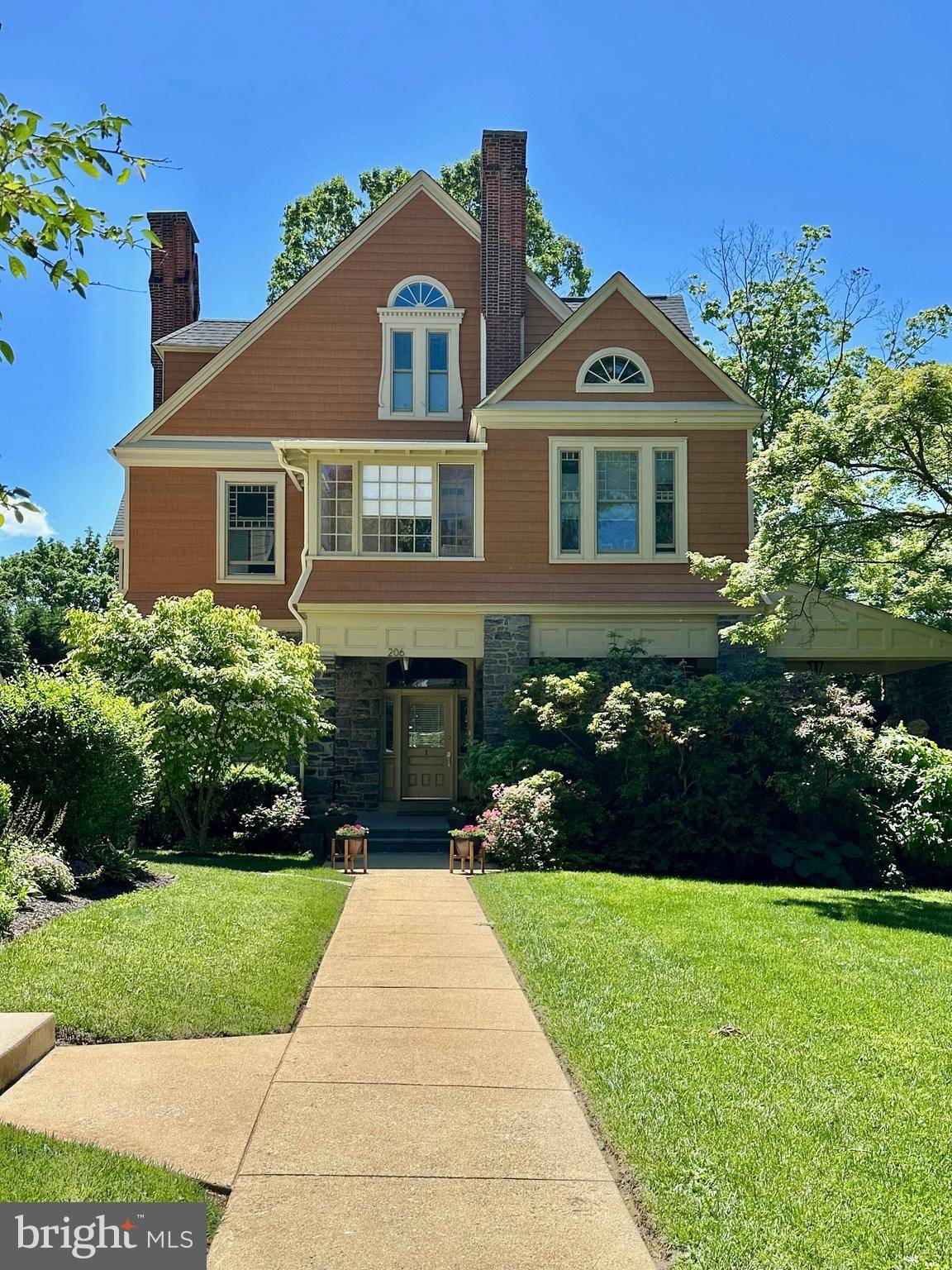 Narberth, PA 19072,206 PRICE AVE #2