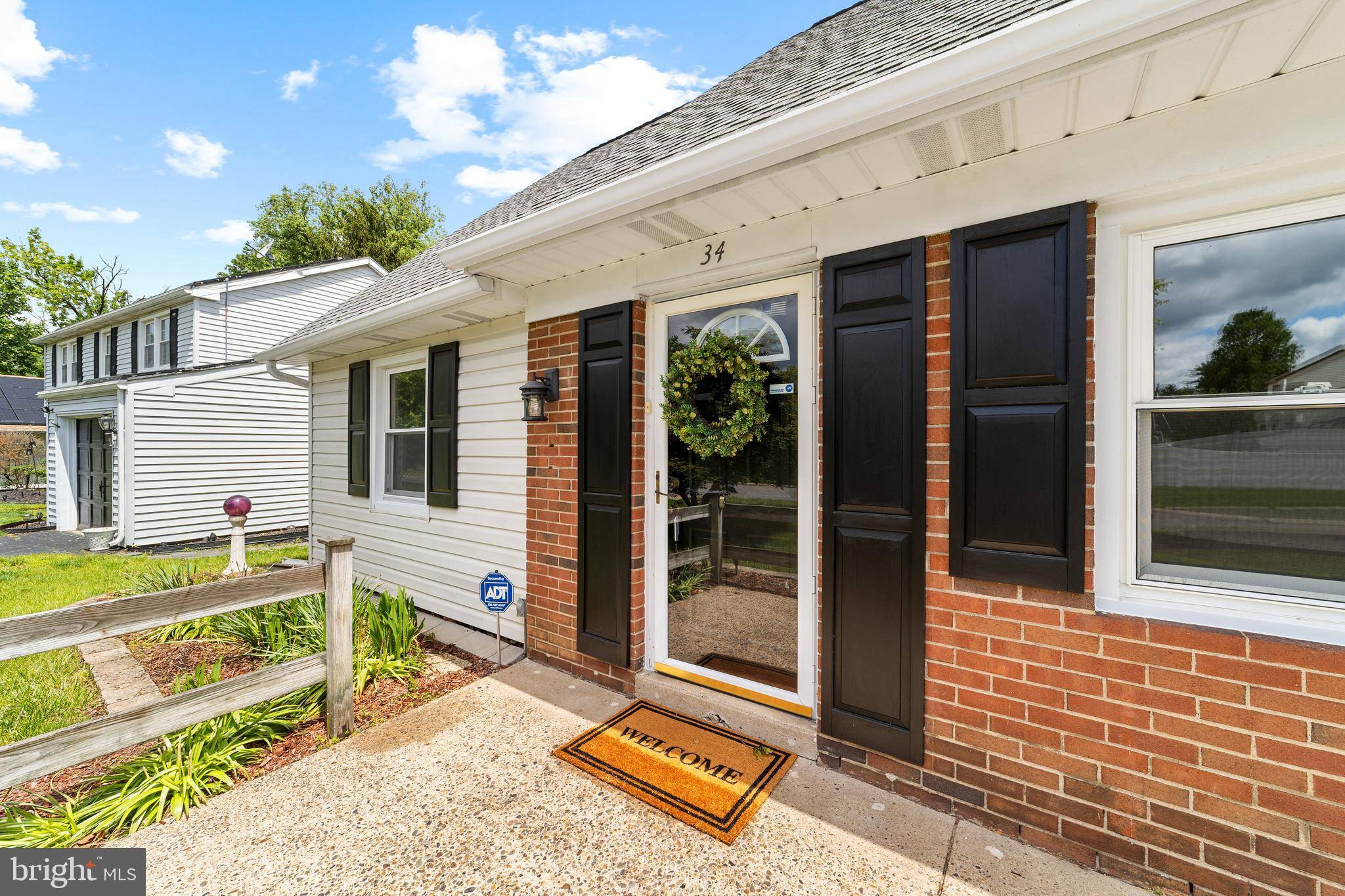 Willingboro, NJ 08046,34 MERIBROOK CIR