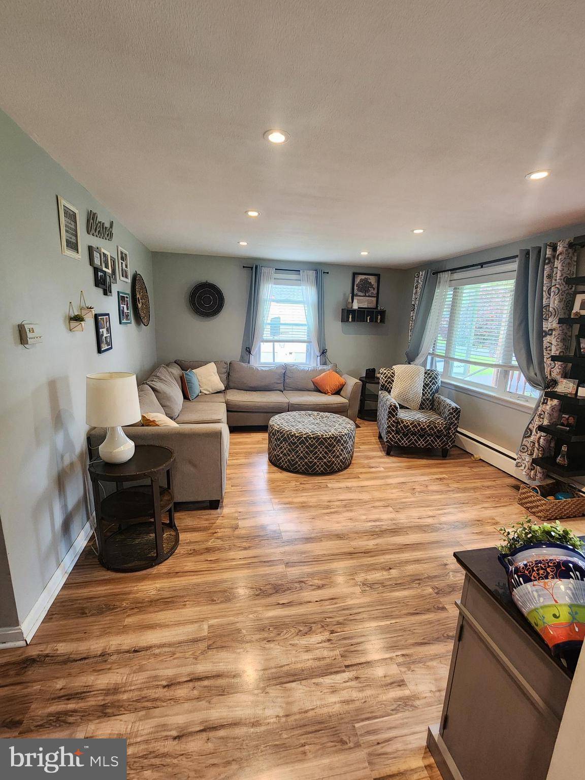 Feasterville Trevose, PA 19053,223 ROSEWOOD AVE