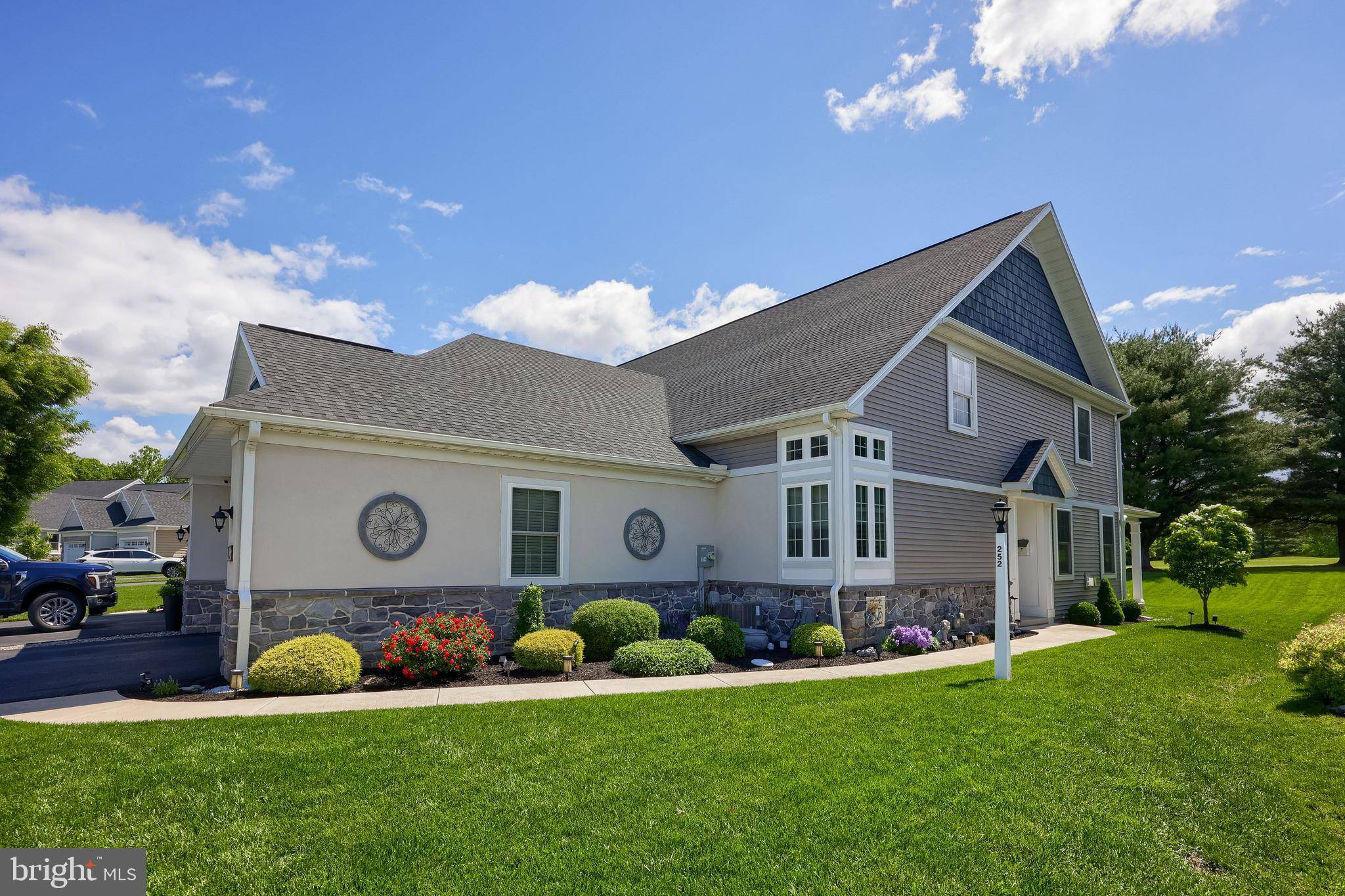 Millersville, PA 17551,252 SAWGRASS DR