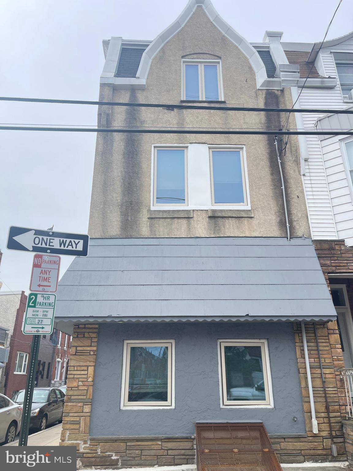 Philadelphia, PA 19145,1528 W PORTER ST