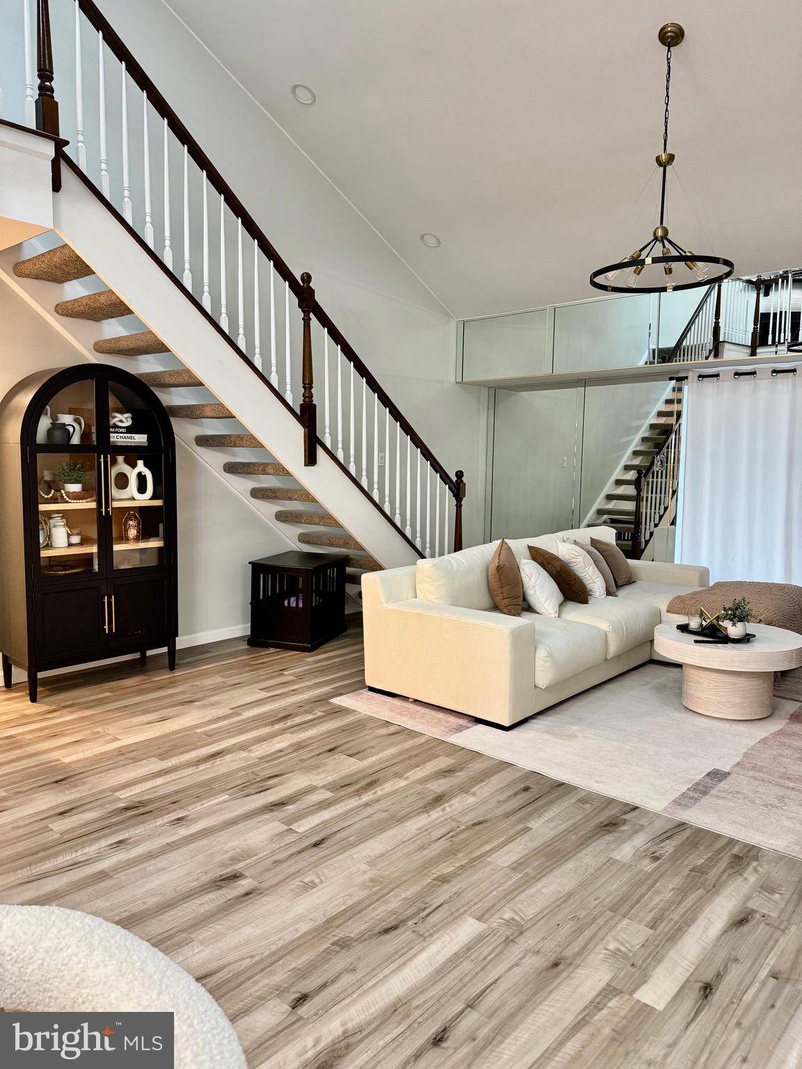 Philadelphia, PA 19114,70303 DELAIRE LANDING RD #303