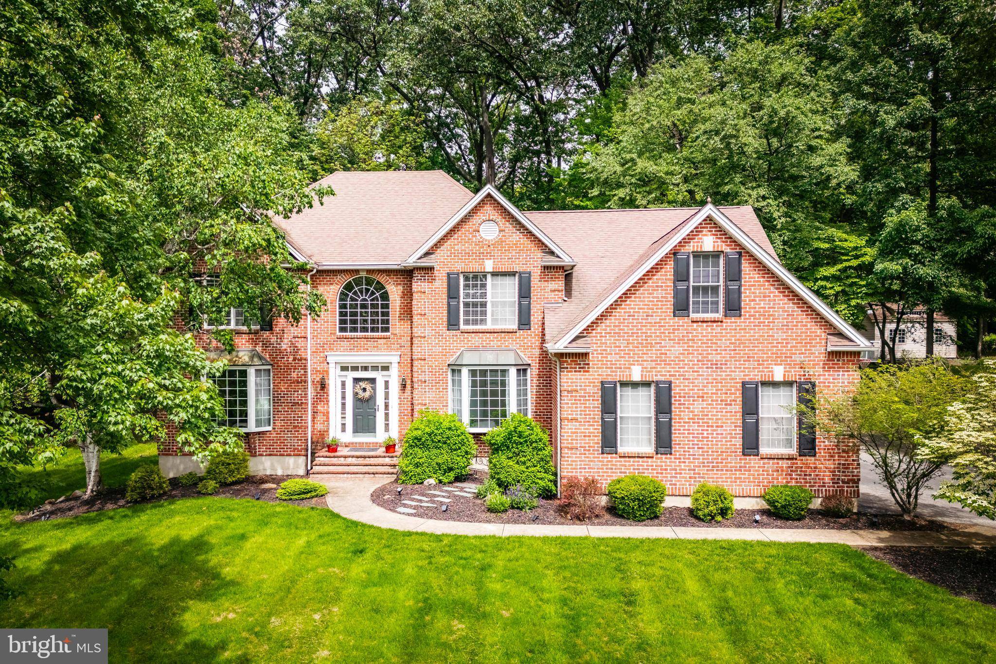 Bethlehem, PA 18015,1597 WOODFIELD DR