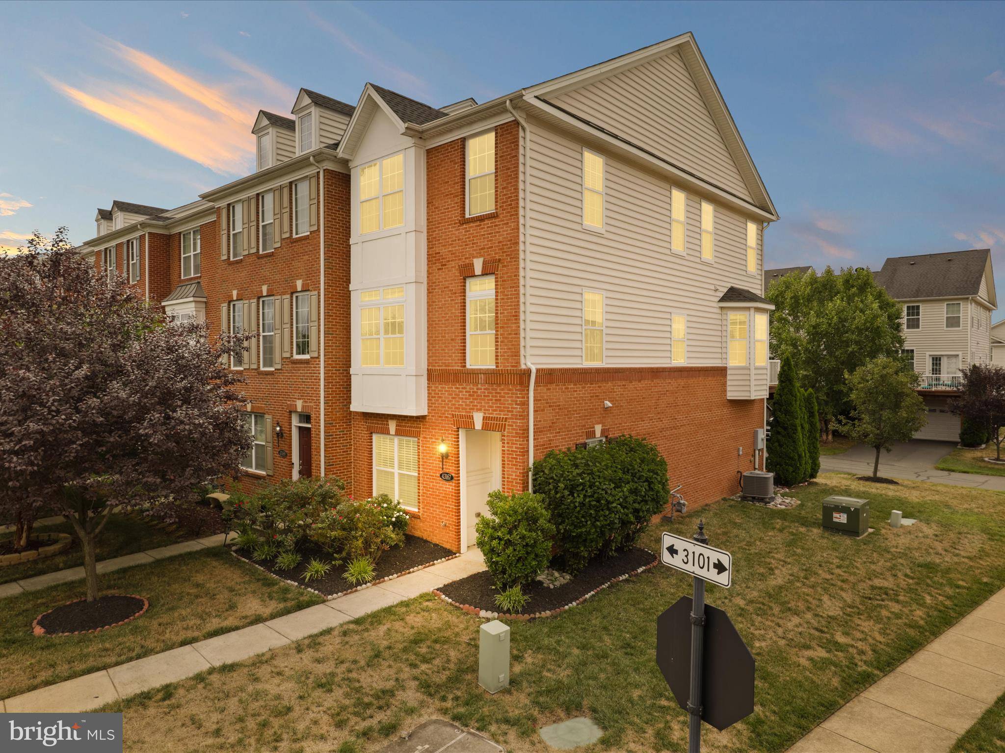 Ashburn, VA 20148,43167 LOUDOUN RESERVE DR
