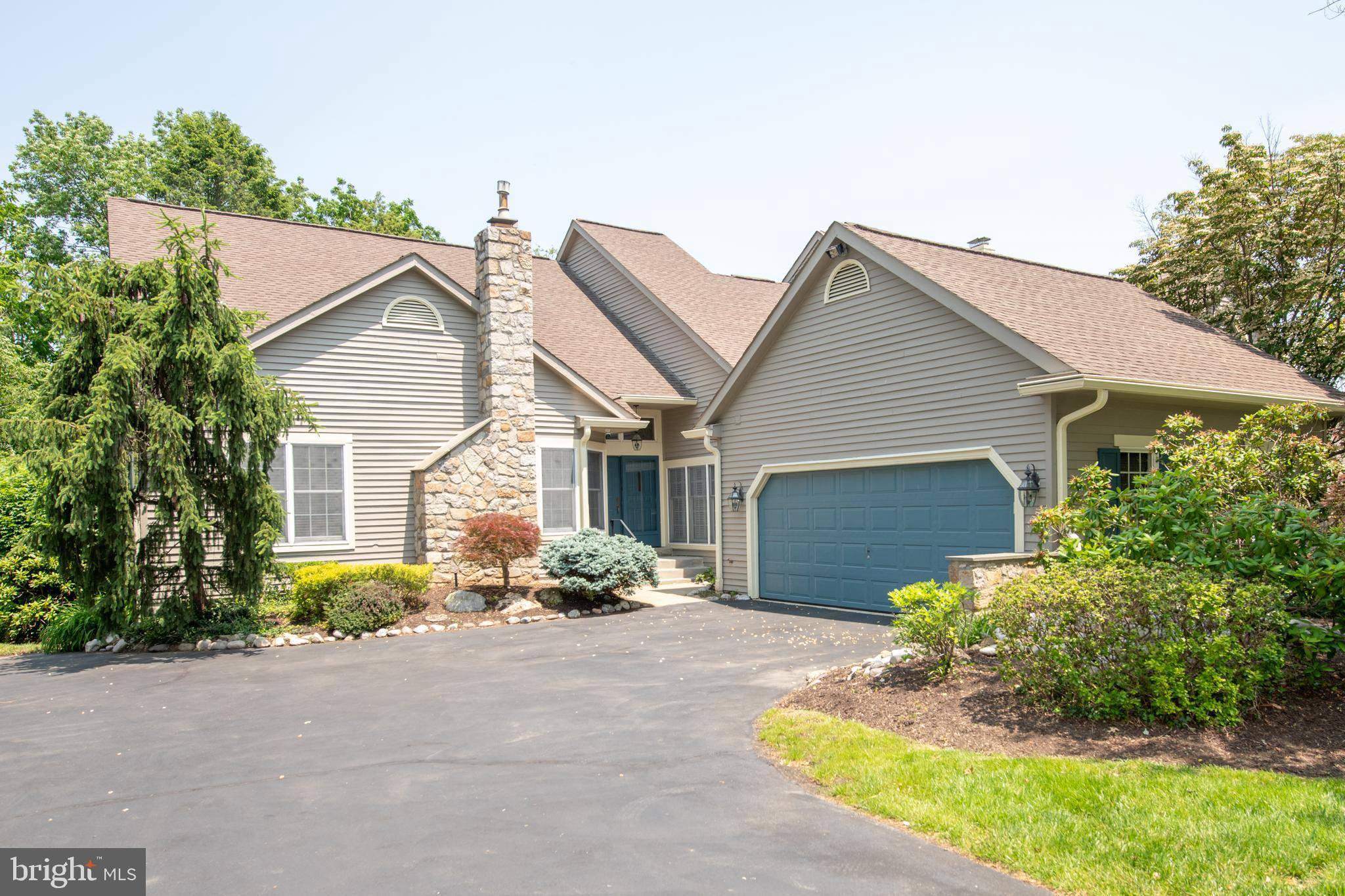 Huntingdon Valley, PA 19006,1760 OAK HILL DR