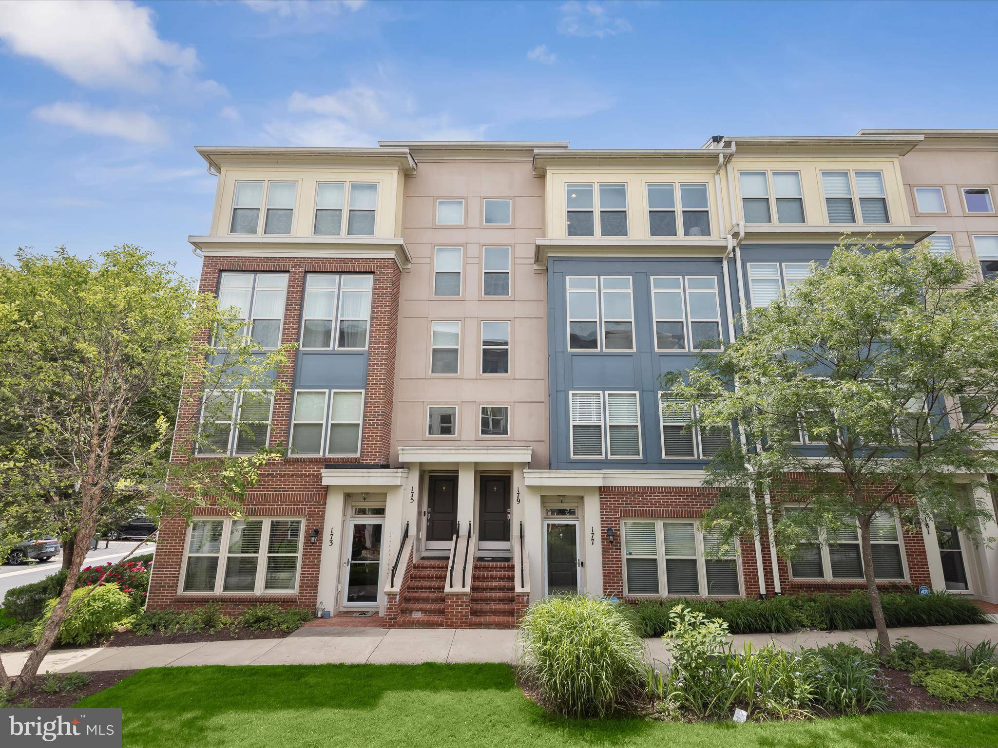 Gaithersburg, MD 20878,179 COPLEY CIR #30-B