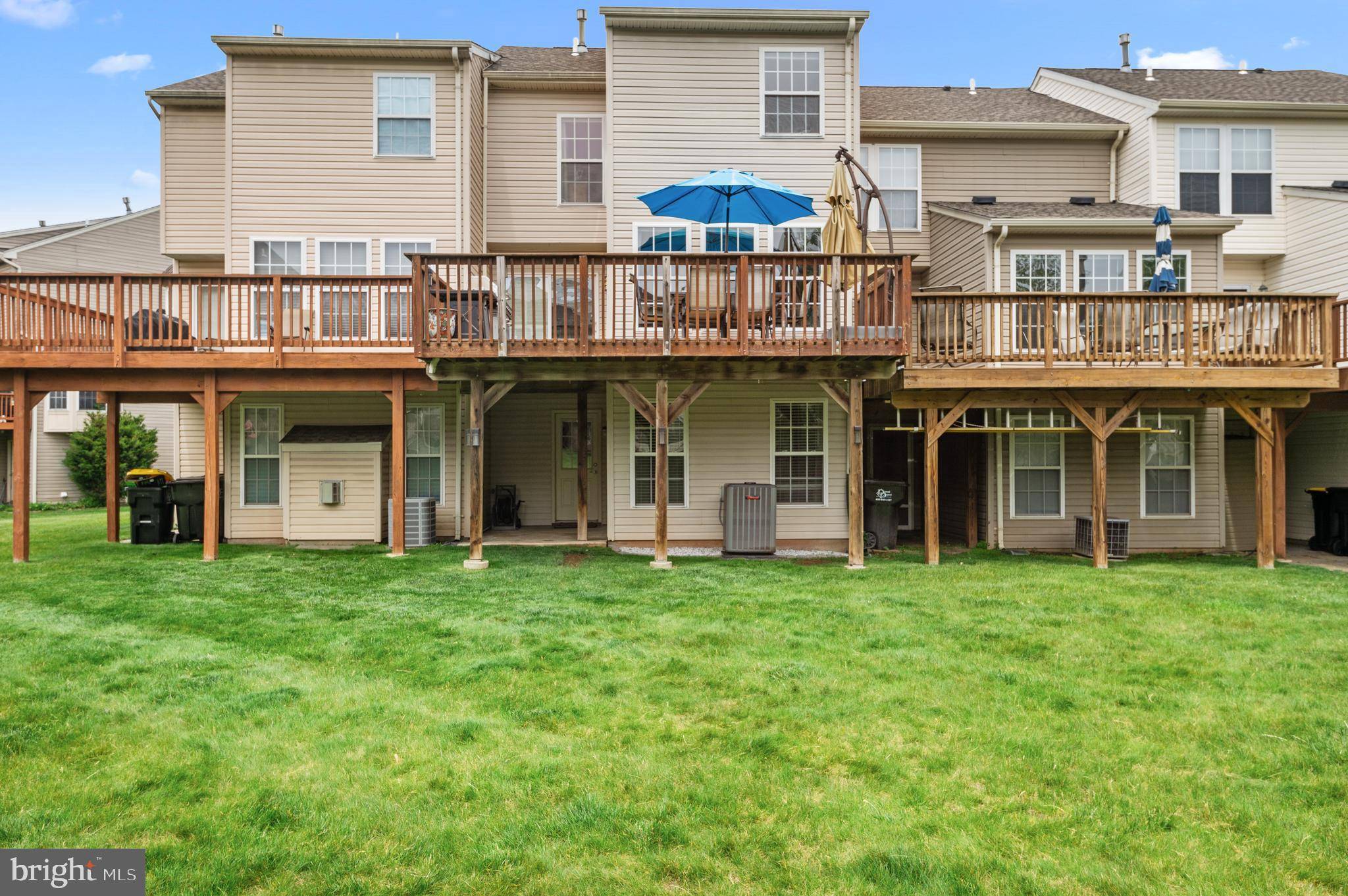 Quakertown, PA 18951,233 WINDSOR CT