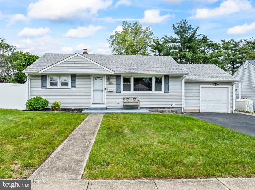 Toms River, NJ 08753,304 TERRACE AVE
