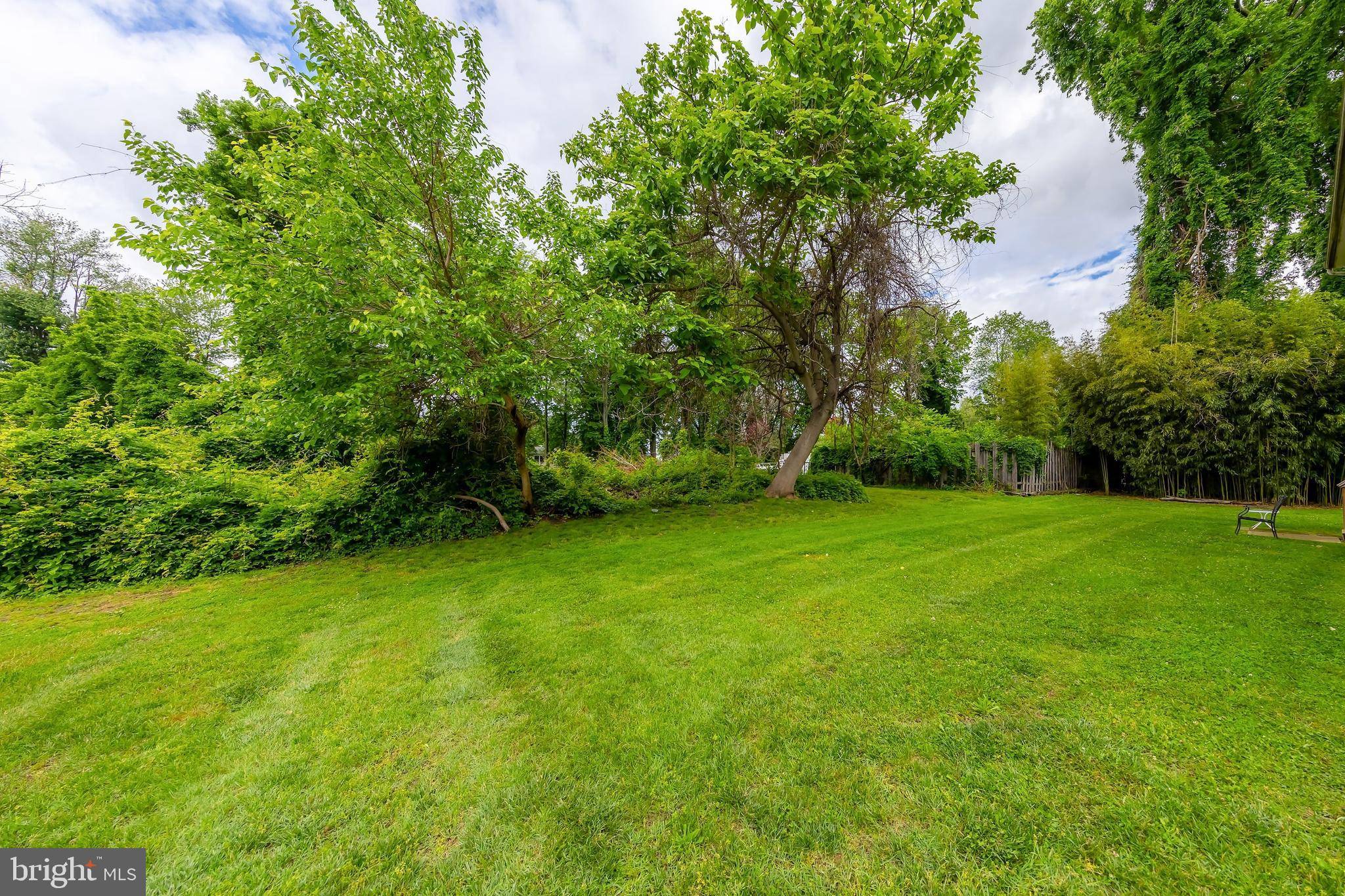 Pennsville, NJ 08070,15 CASTLE DR