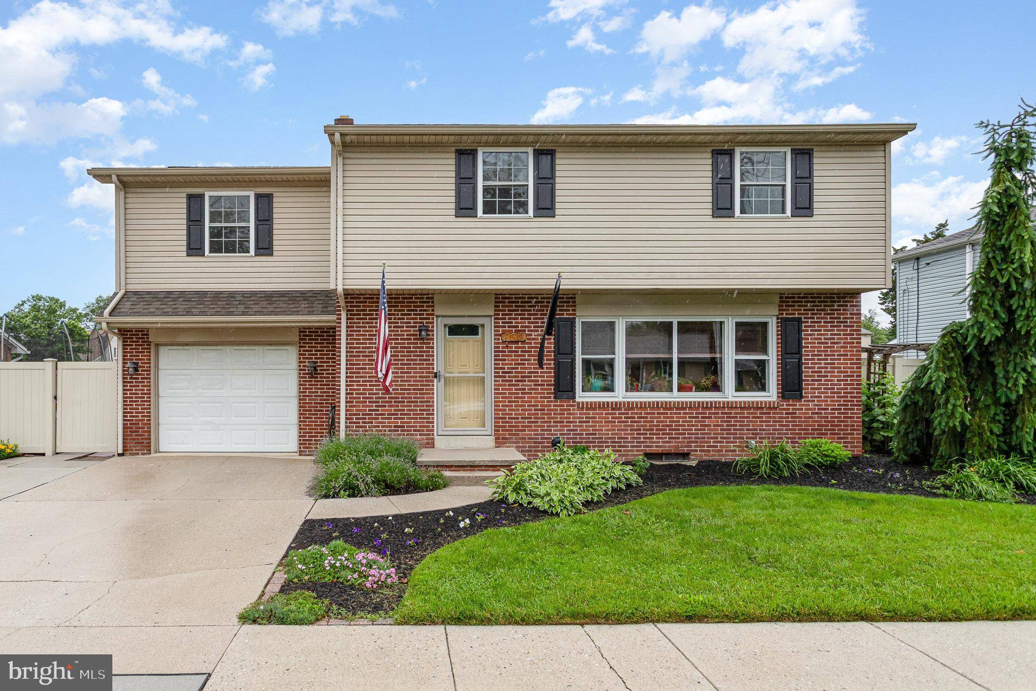 Hanover, PA 17331,839 HARTMAN AVE